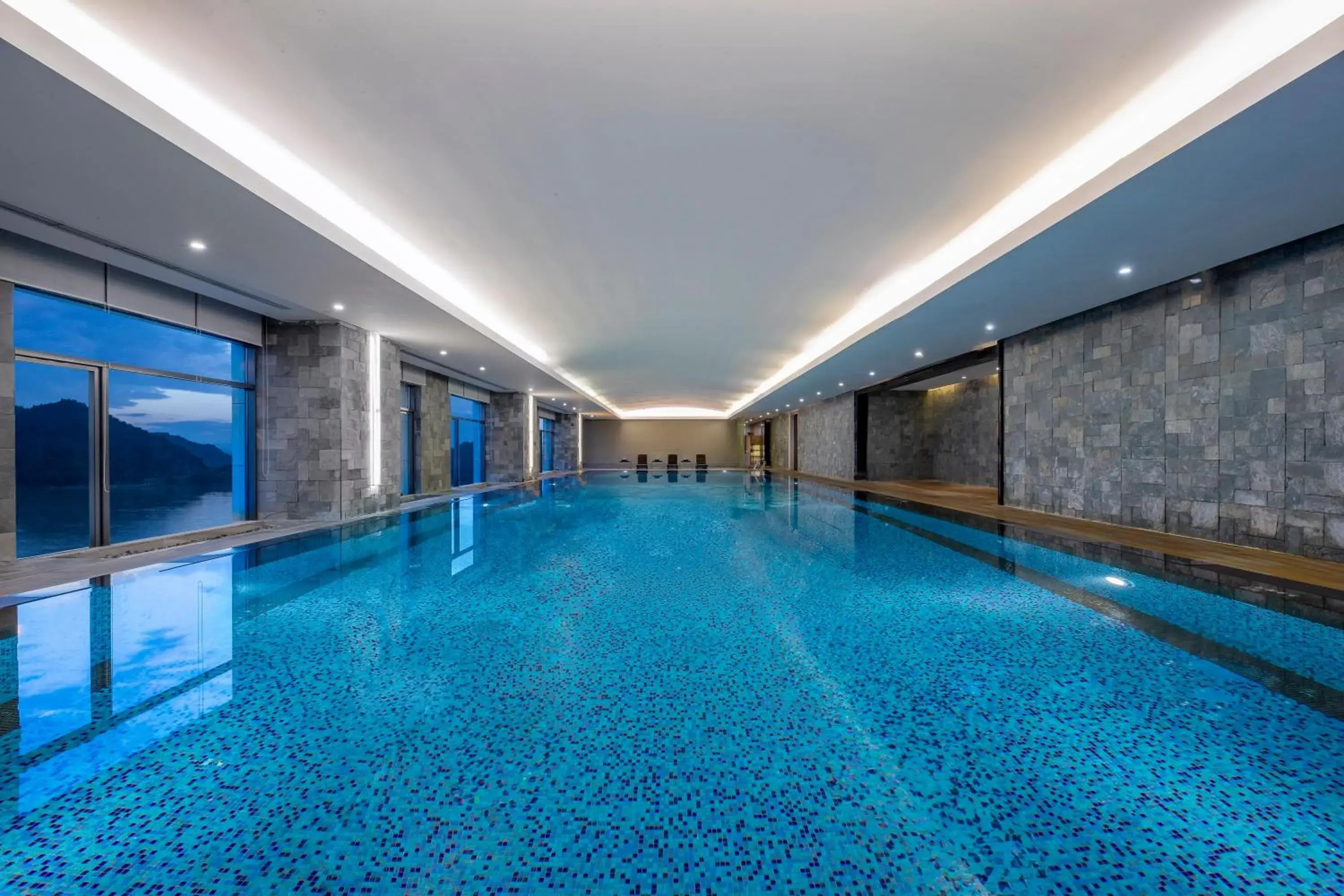 Swimming pool in Crowne Plaza Yichang by IHG Swimming pool in Crowne Plaza Yichang by IHG