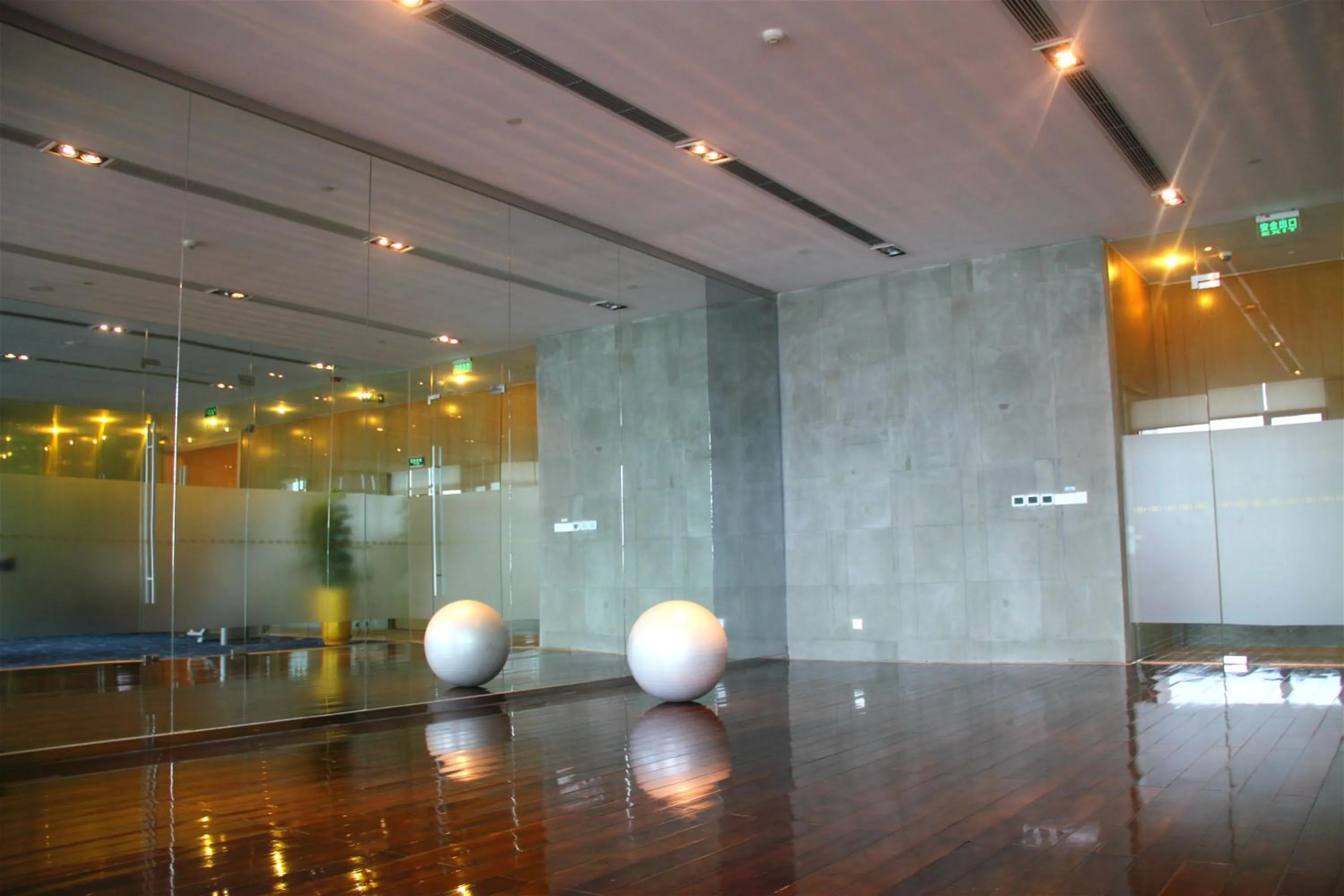Fitness centre/facilities in Crowne Plaza Yichang by IHG