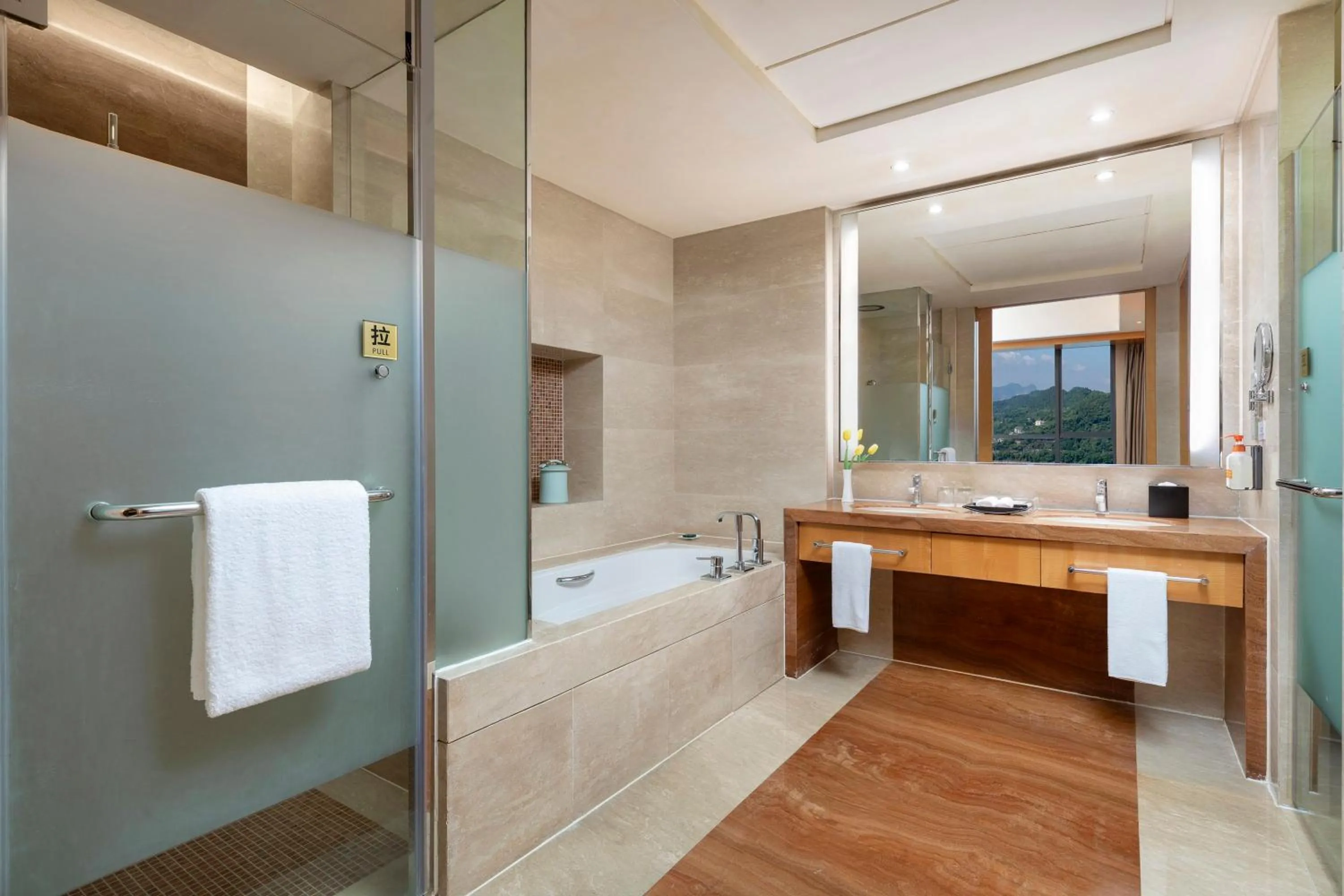 Bedroom in Crowne Plaza Yichang by IHG