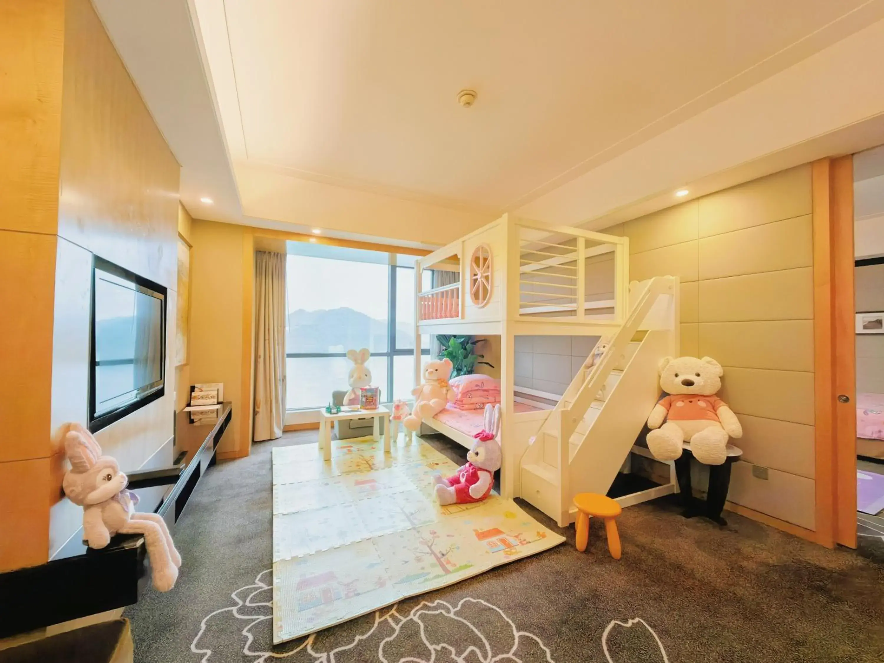 bunk bed in Crowne Plaza Yichang by IHG bunk bed in Crowne Plaza Yichang by IHG