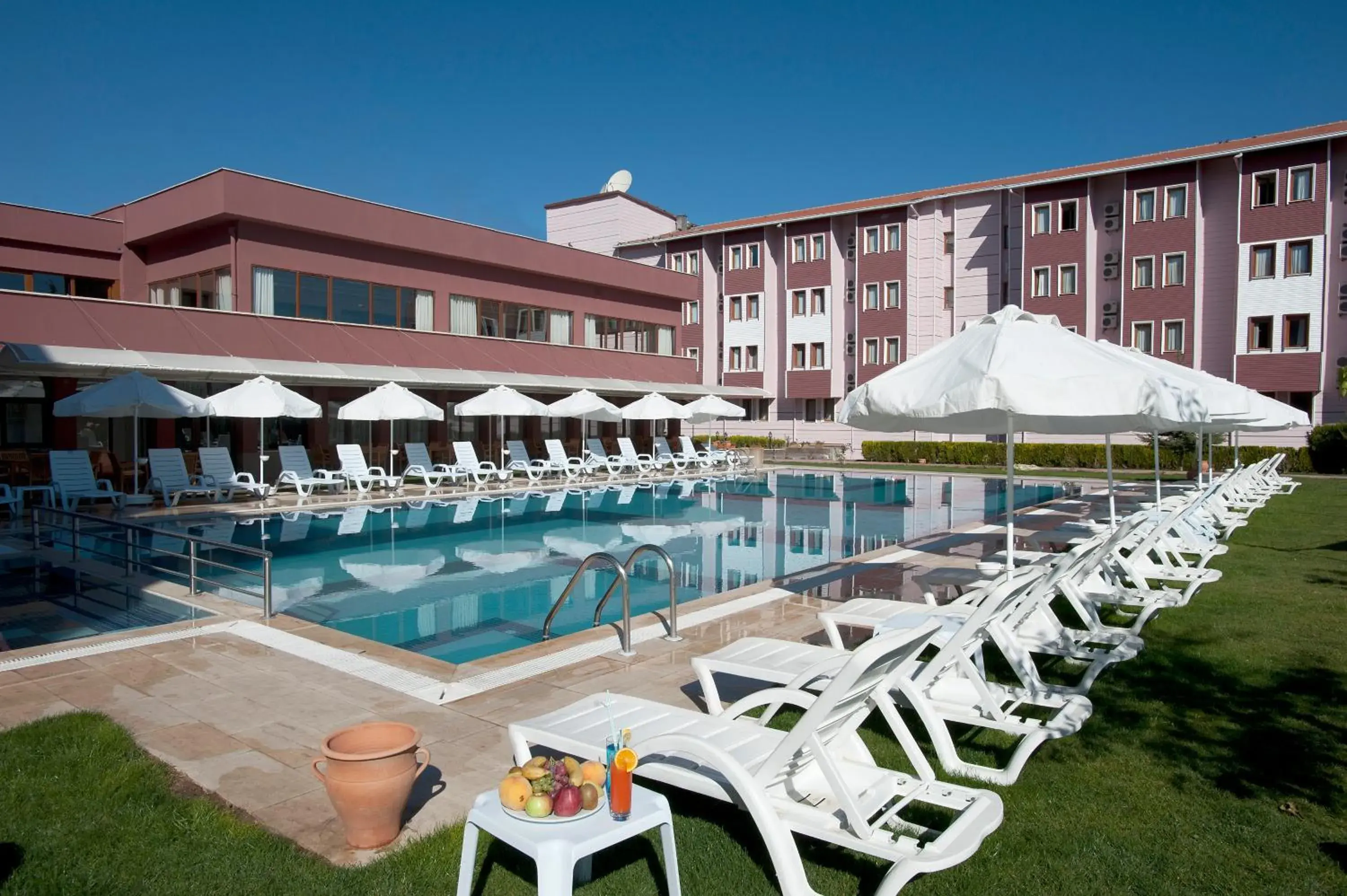 Swimming pool in Crystal Kaymakli Hotel & Spa Swimming pool in Crystal Kaymakli Hotel & Spa