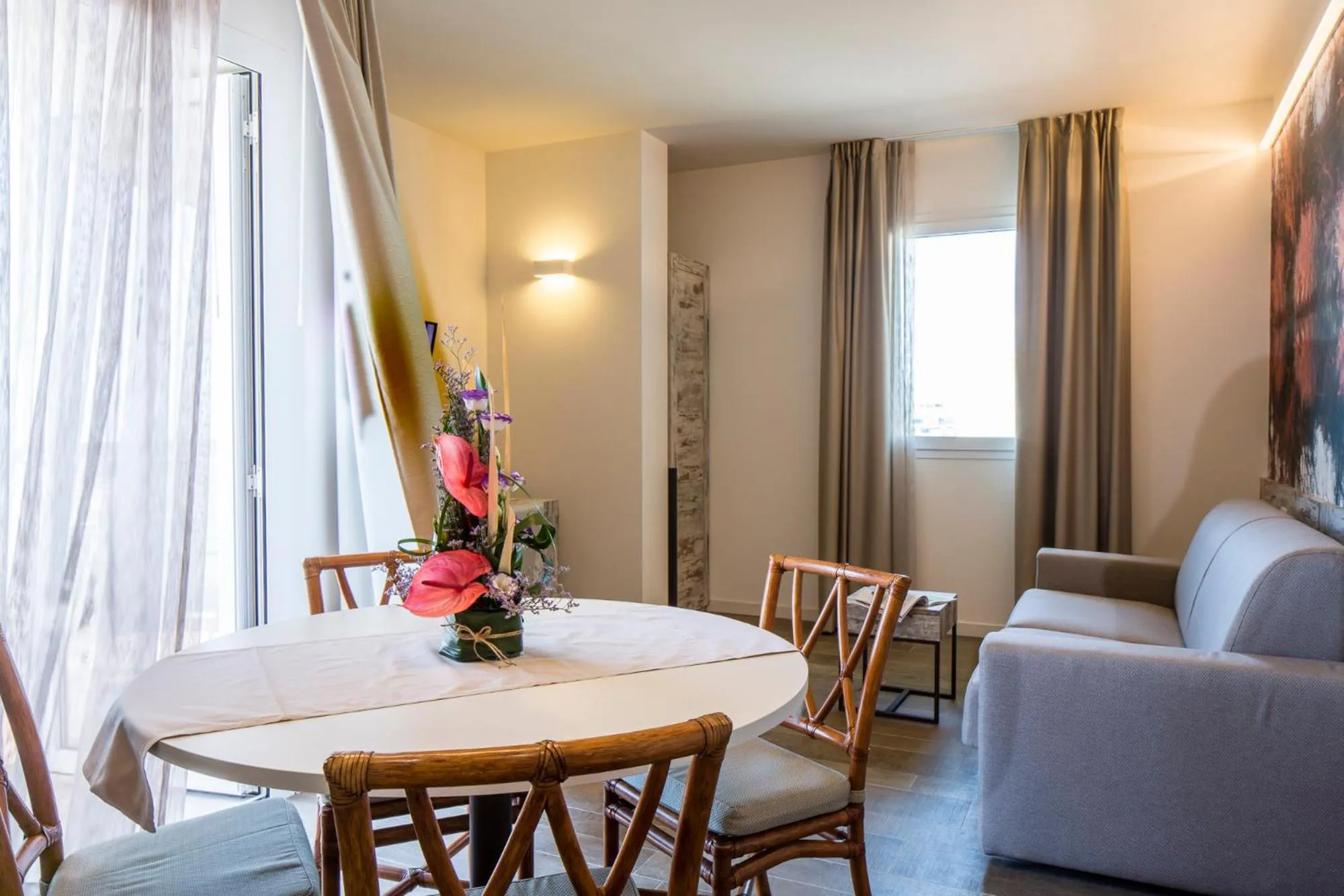 Dining area in Hotel Ambassador