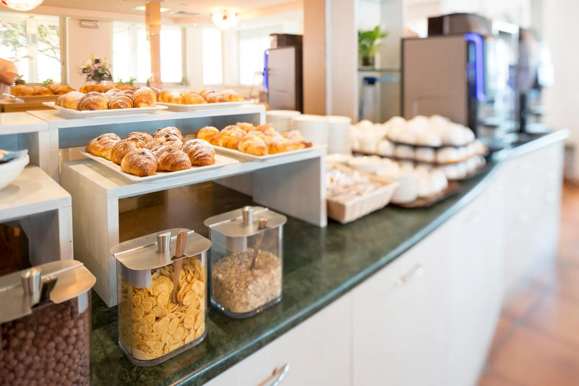 Continental breakfast in Hotel Ambassador