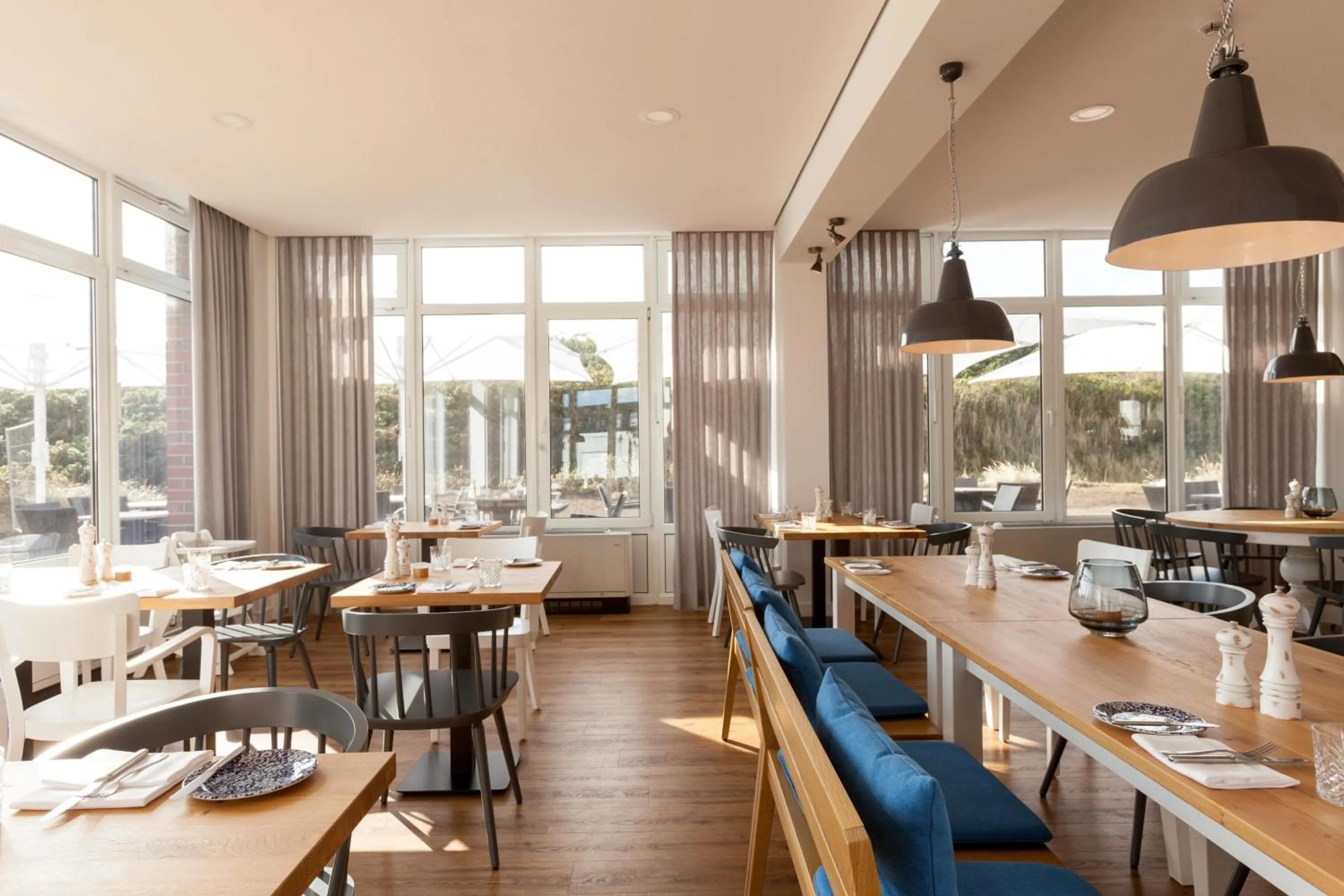 Restaurant/places to eat in Wyn. Strandhotel Sylt