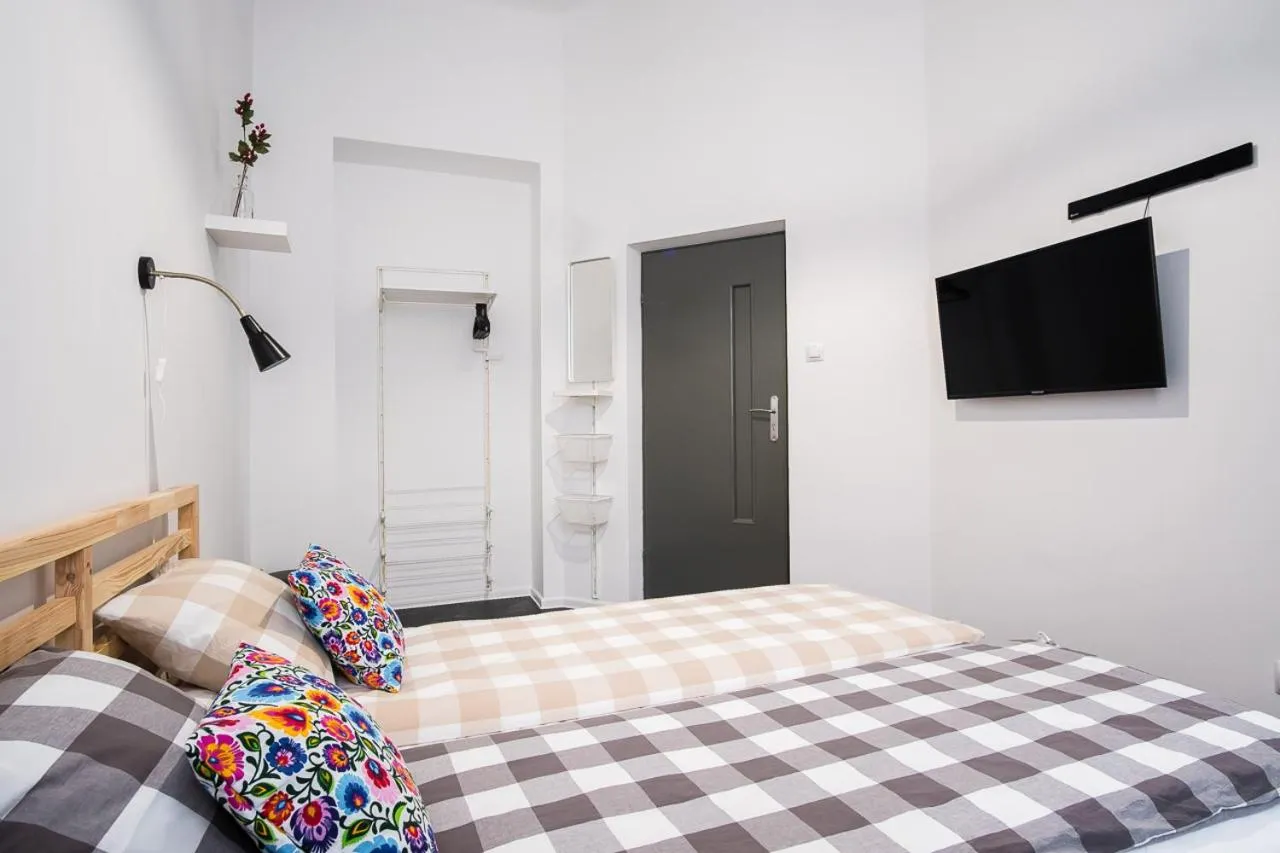 Bed in HOSTEL "likeHOME"