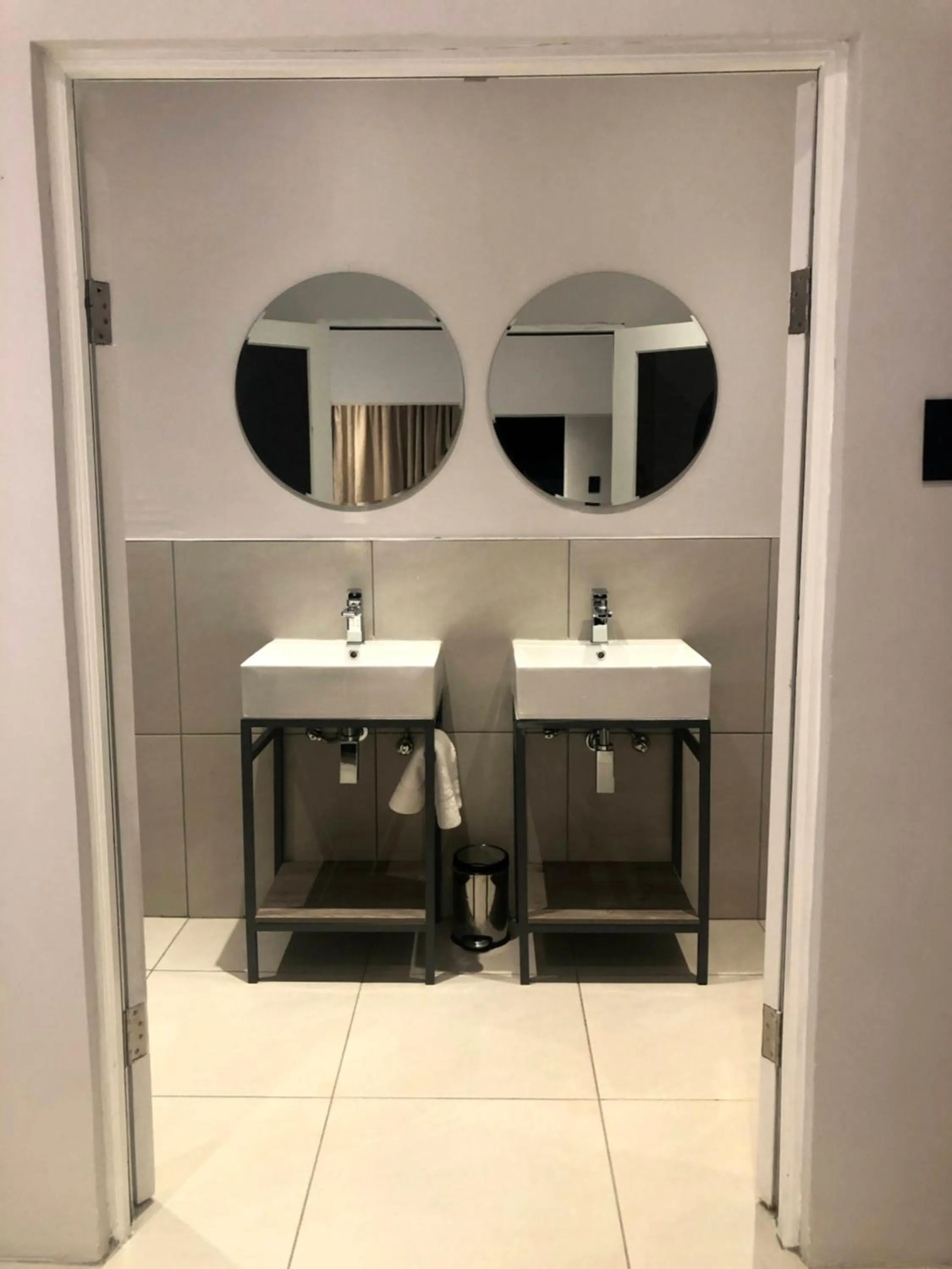 Bathroom in Umtali Country Inn