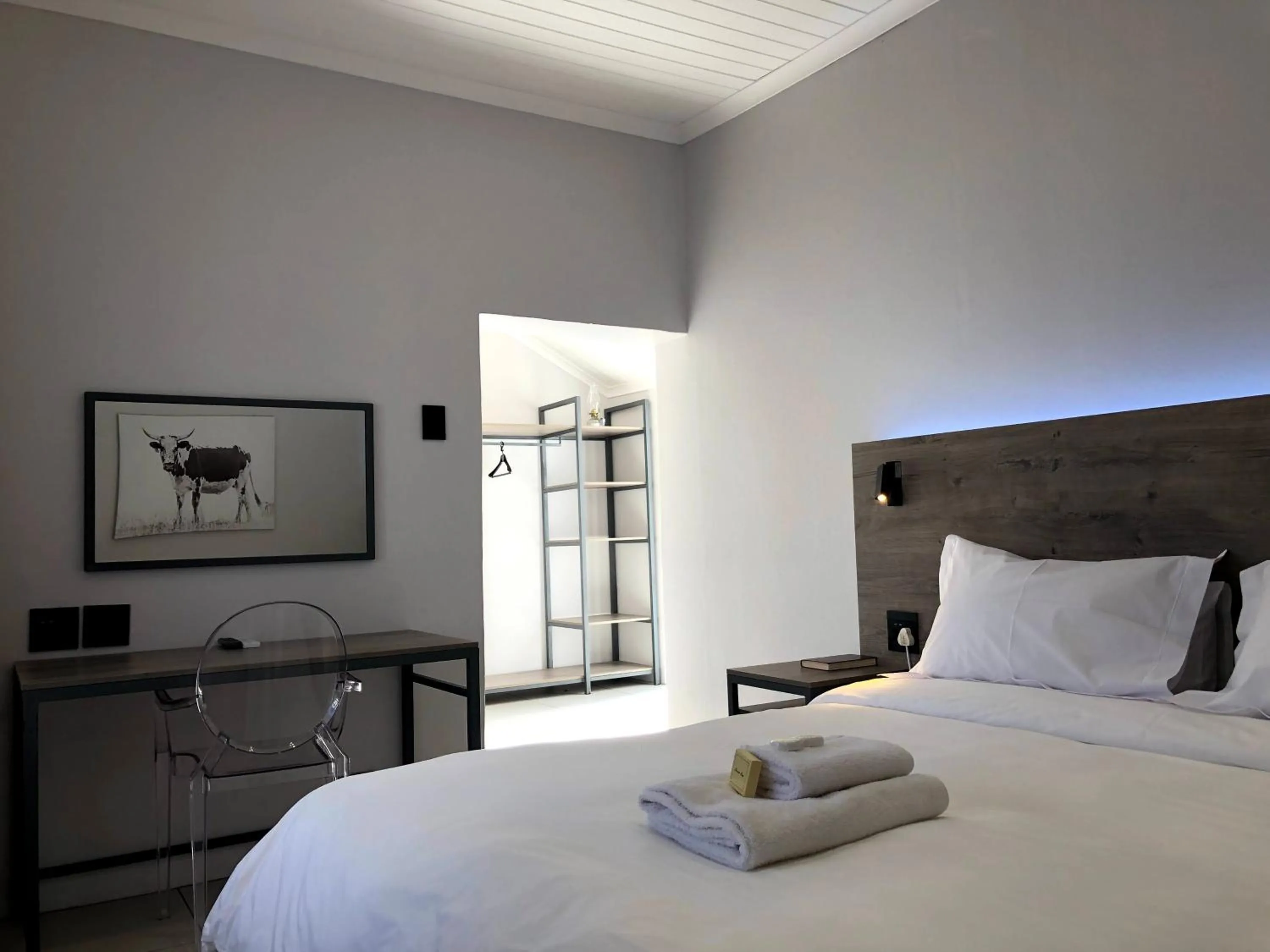 Decorative detail, Bed in Umtali Country Inn