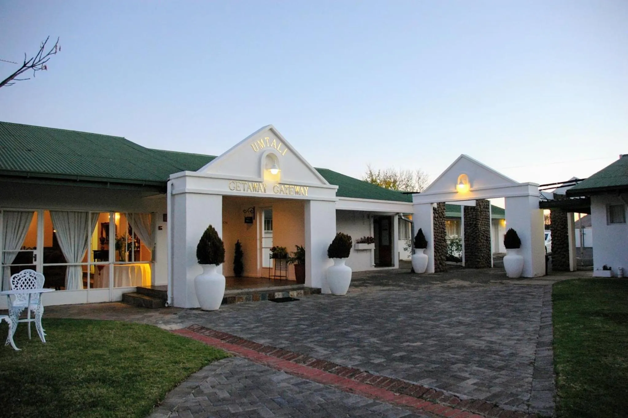 Facade/entrance in Umtali Country Inn