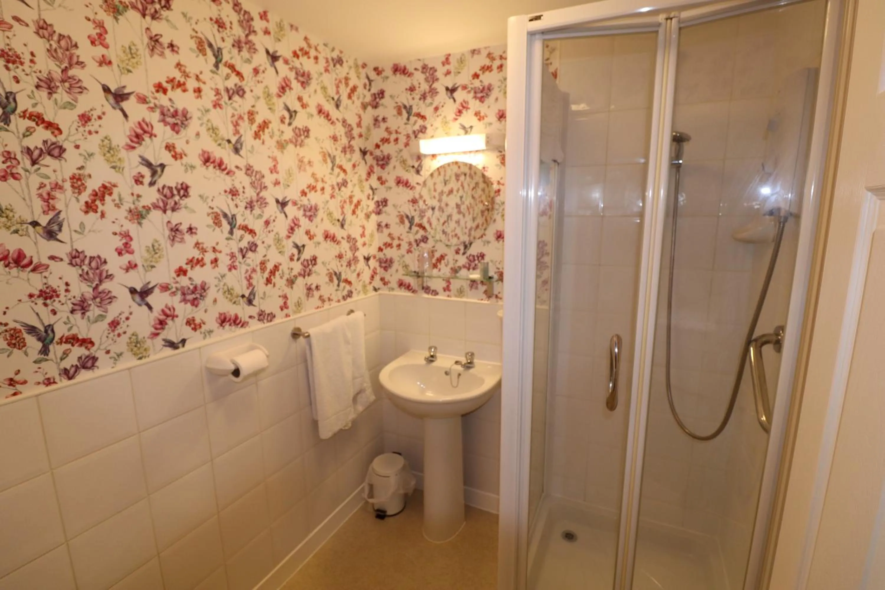 Toilet in The Raincliffe Hotel