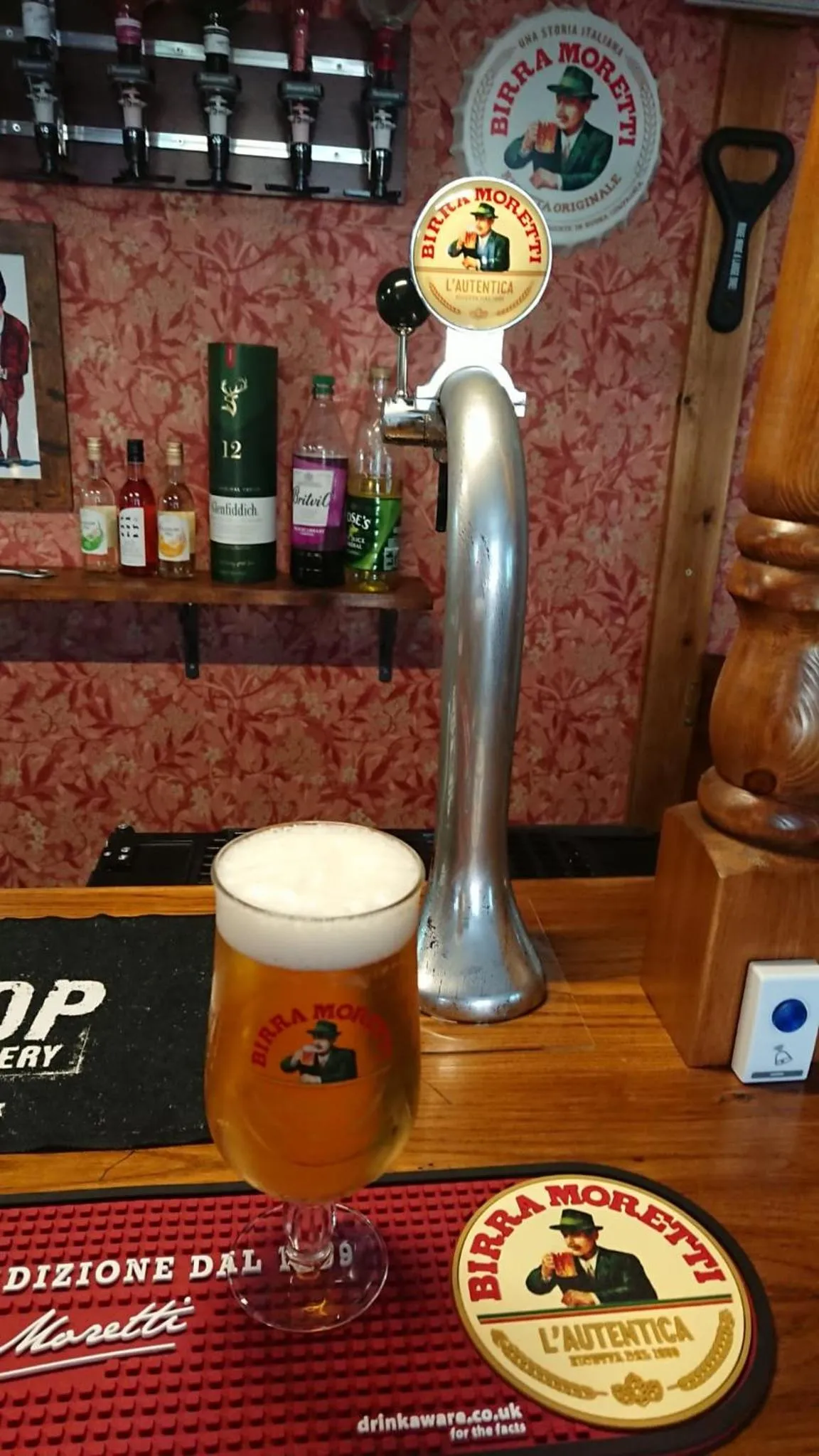 Lounge or bar in The Raincliffe Hotel