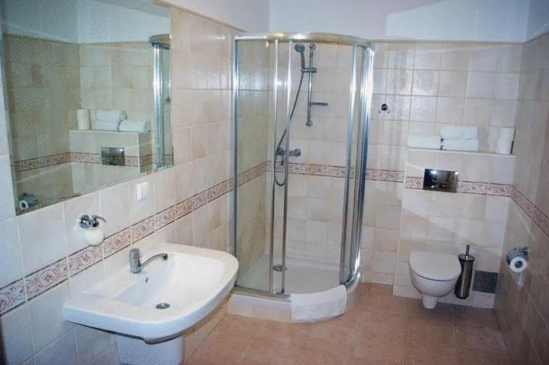 Bathroom in Hotel Milord