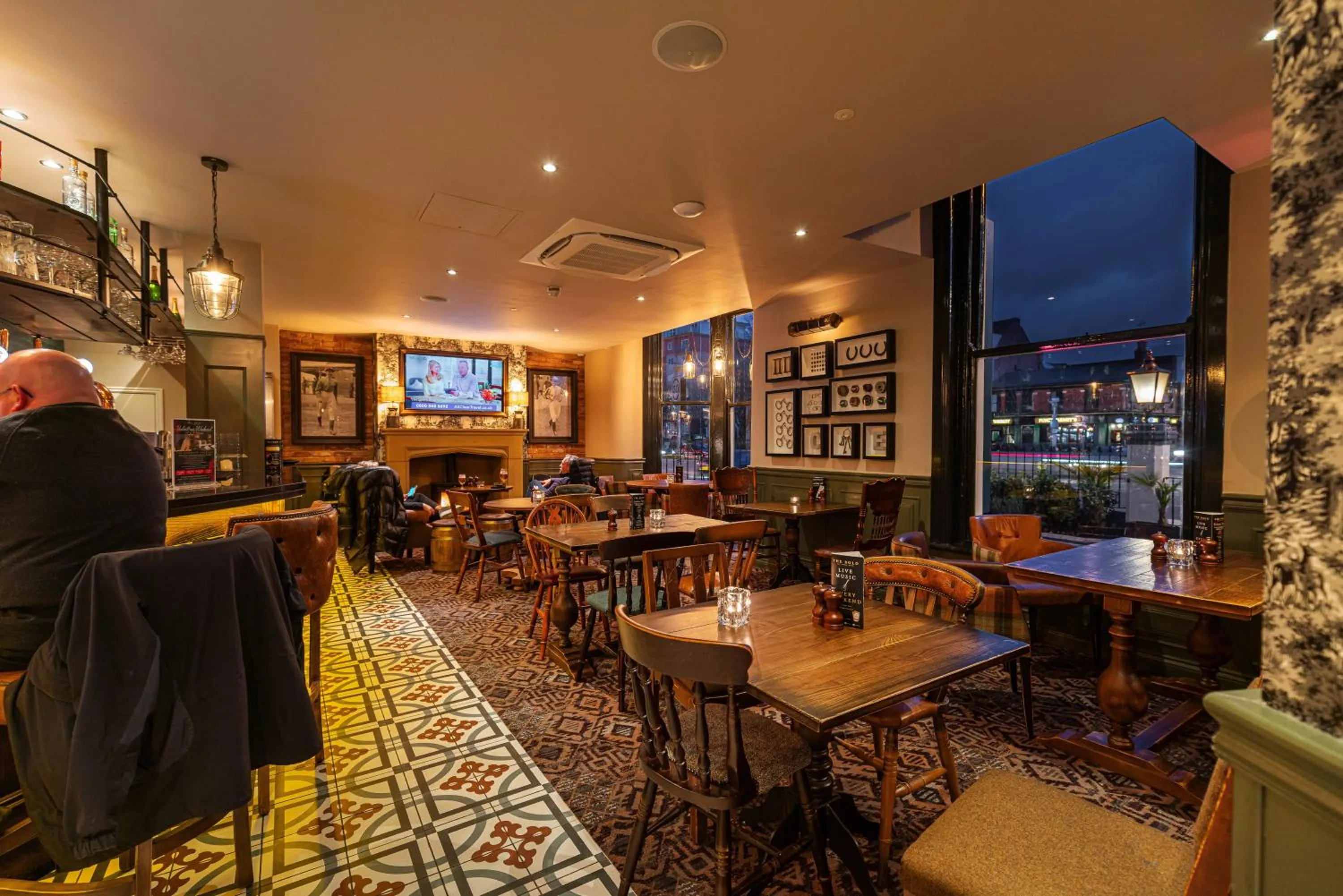 Restaurant/places to eat in The Bold Hotel; BW Signature Collection