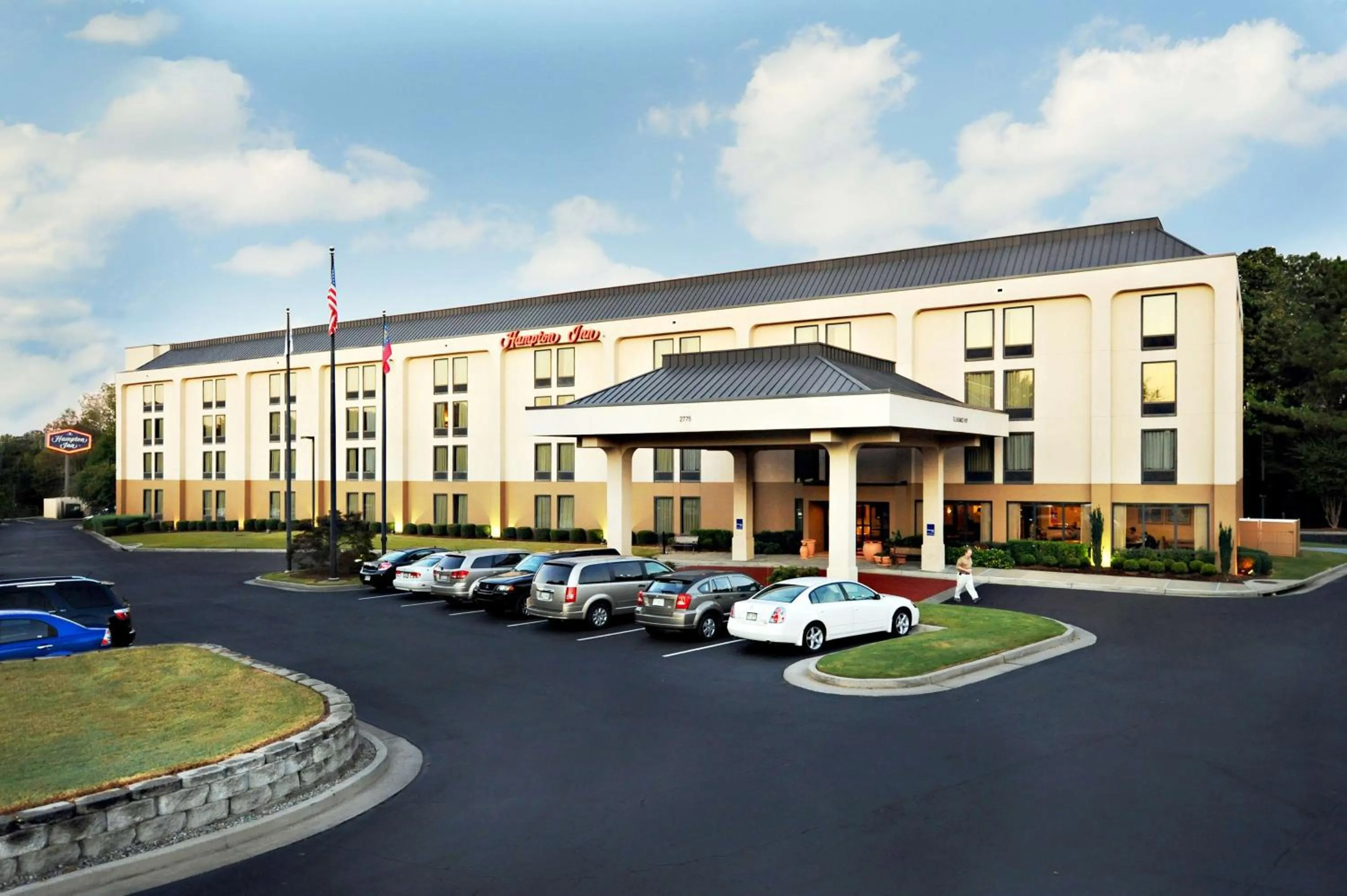 Property building in Hampton Inn Atlanta-Cumberland Mall/Cobb Galleria Area