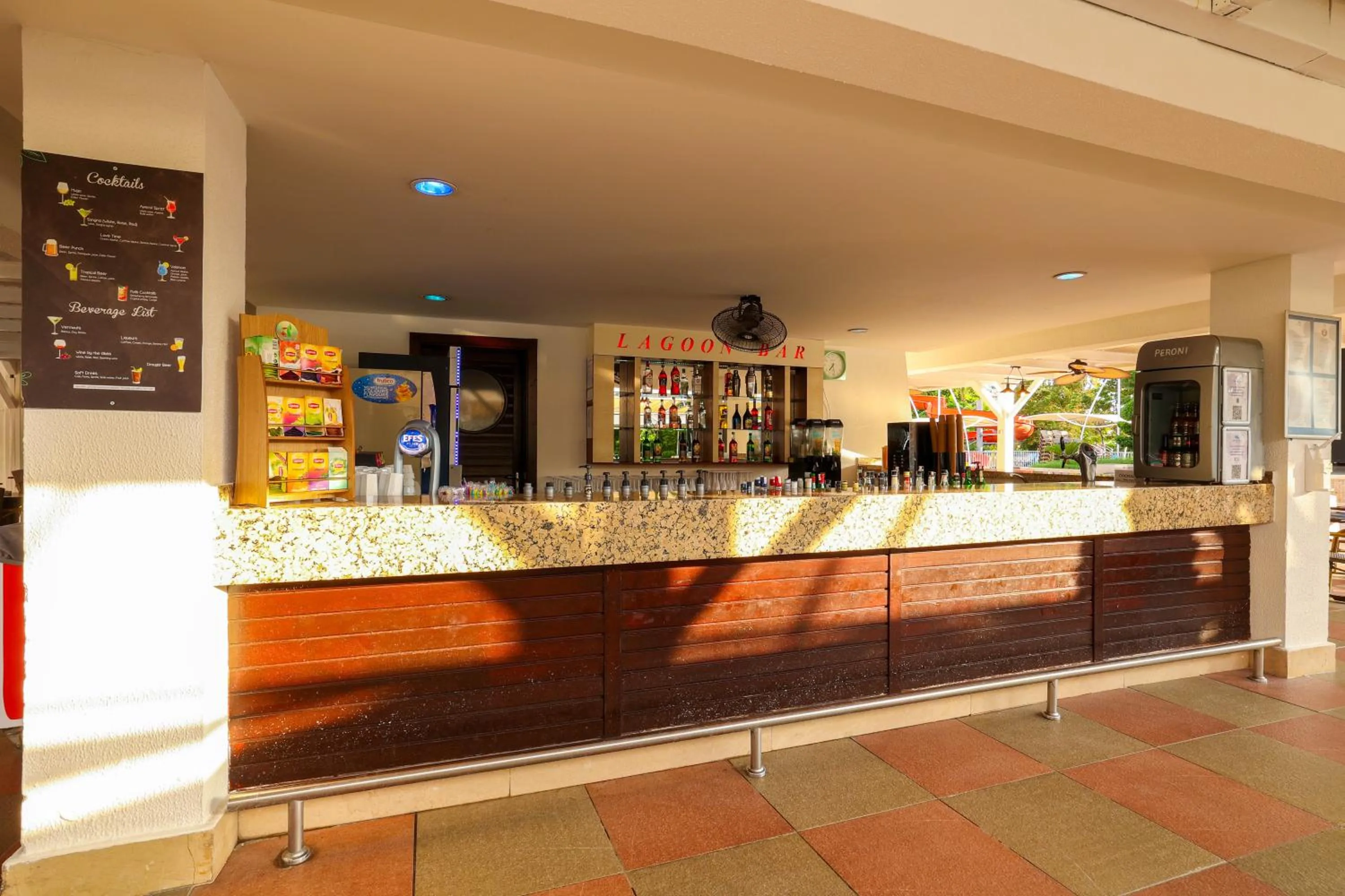 Lounge or bar in Crystal De Luxe Comfort Collection - All Inclusive