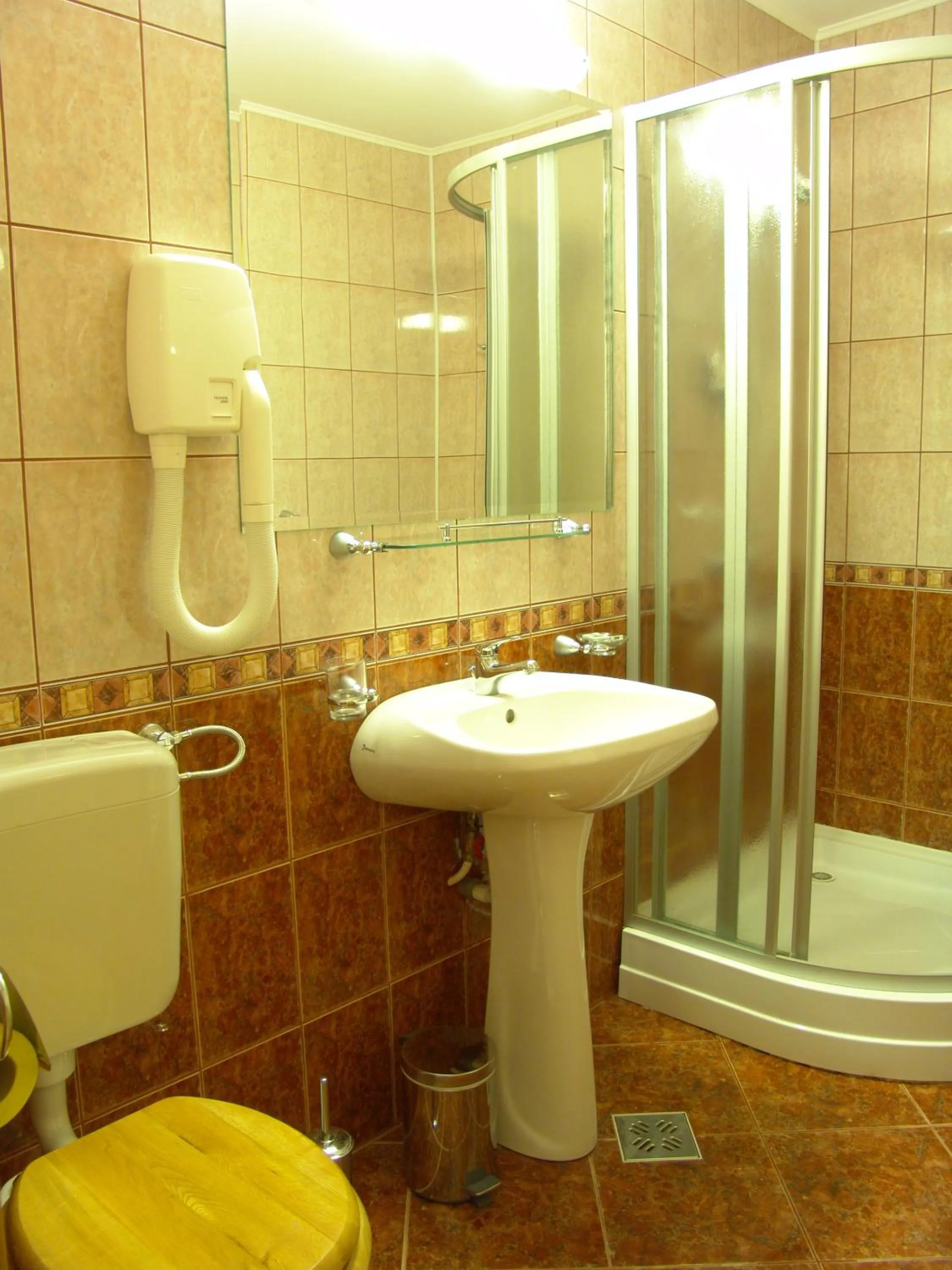 Bathroom in Hotel Oasis