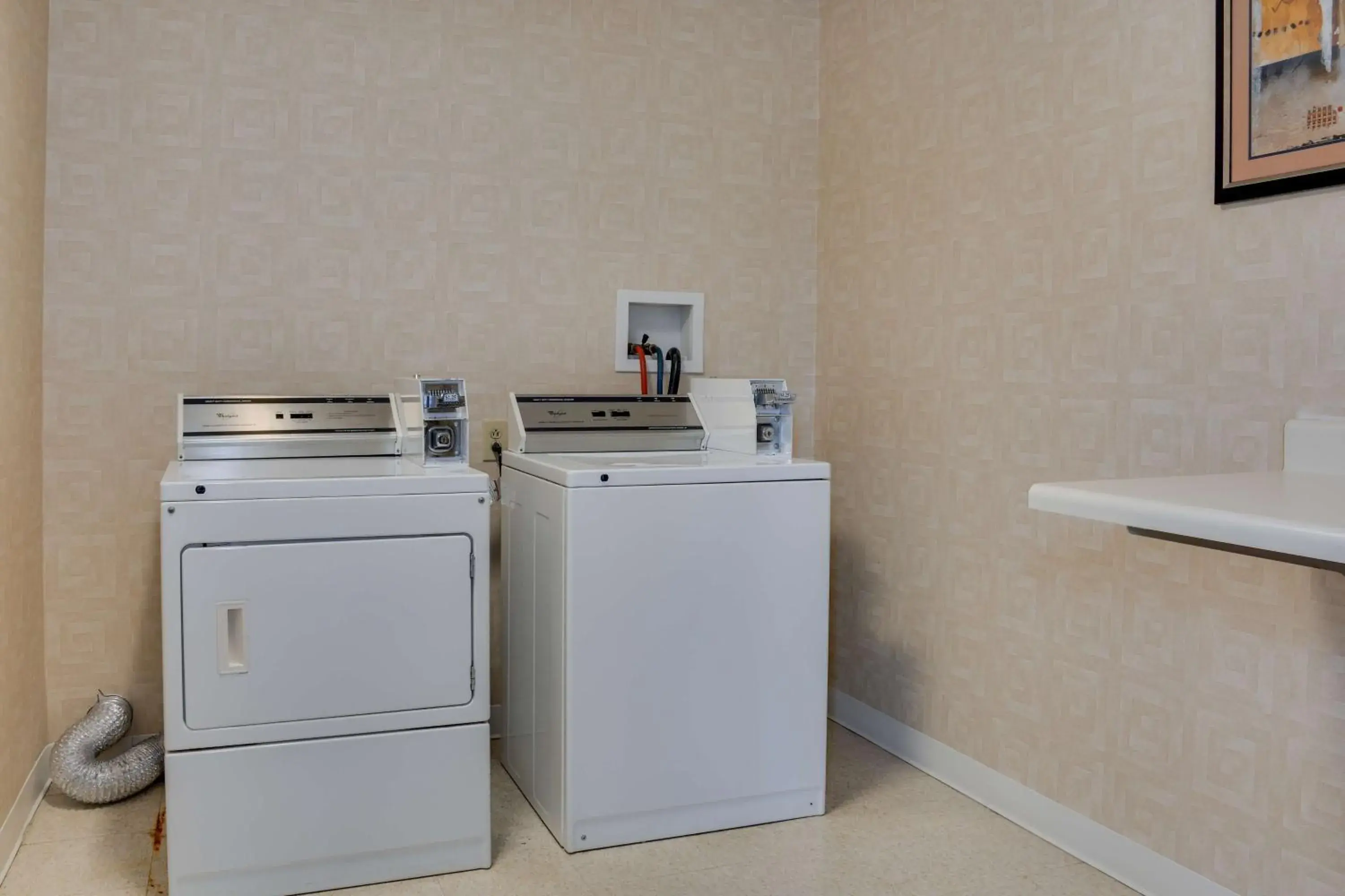 Property building in Hampton Inn Atlanta-Fairburn Property building in Hampton Inn Atlanta-Fairburn