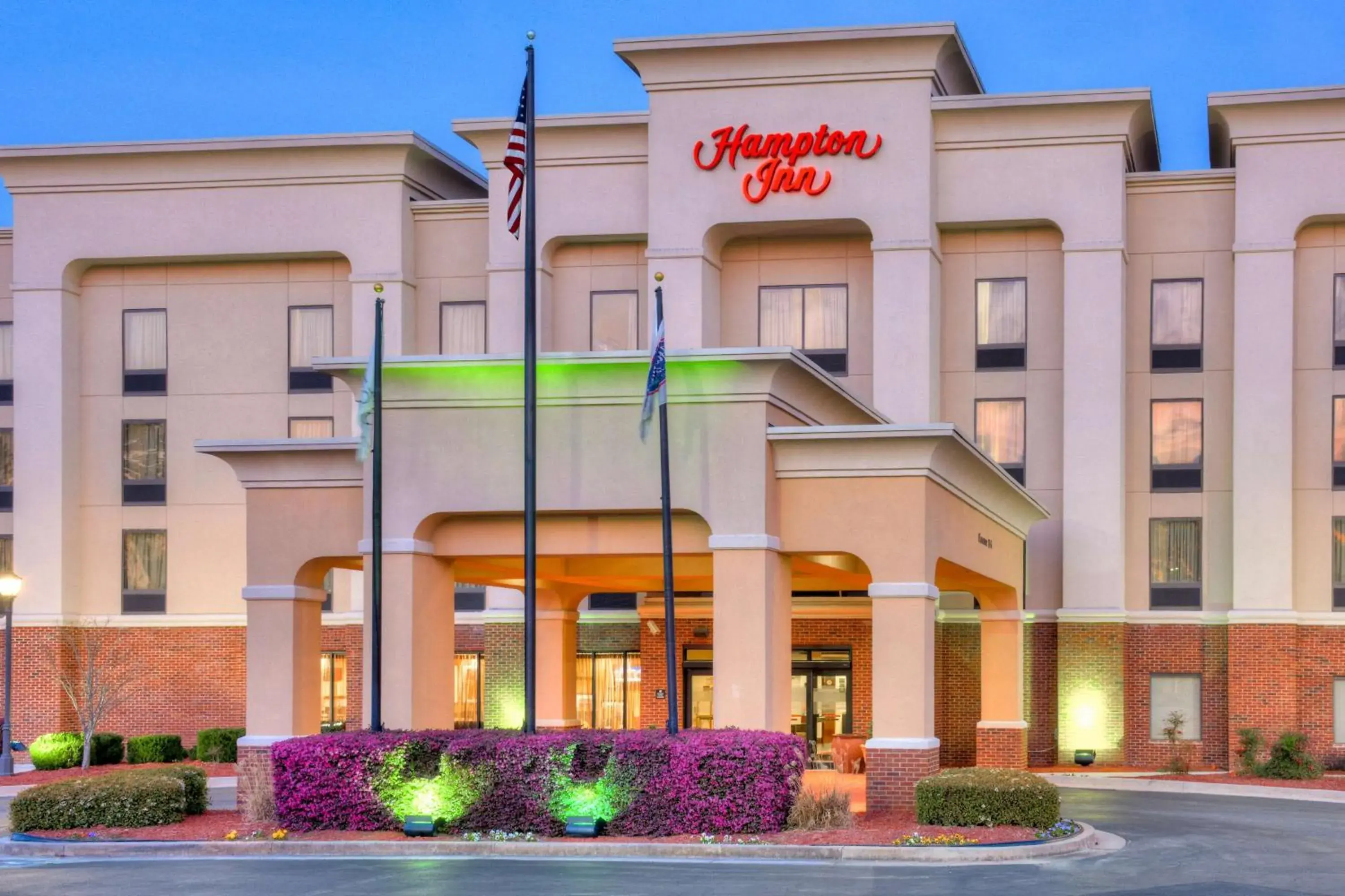 Property building in Hampton Inn Atlanta-Fairburn Property building in Hampton Inn Atlanta-Fairburn