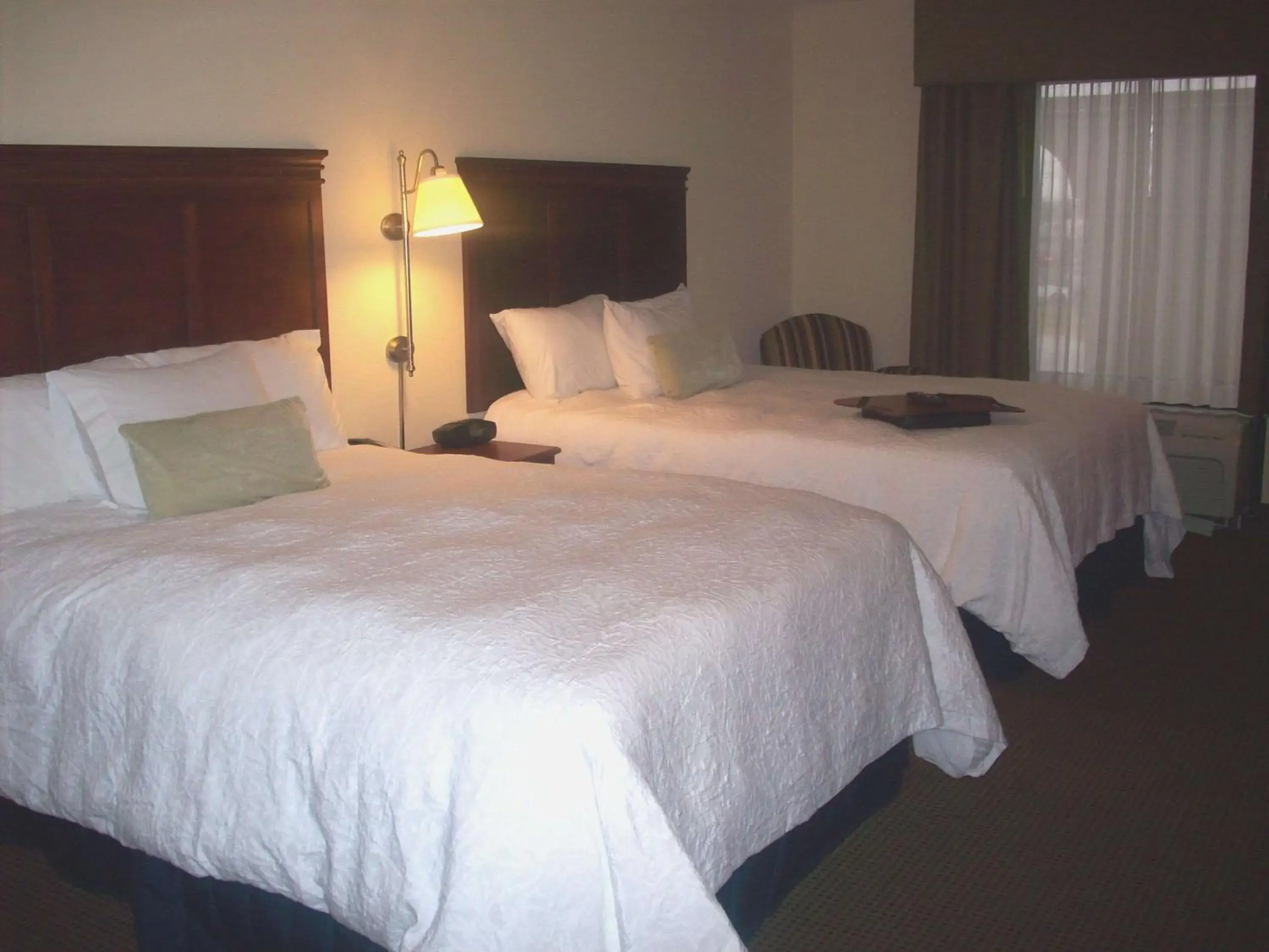 Bed in Hampton Inn Atlanta-Fairburn Bed in Hampton Inn Atlanta-Fairburn