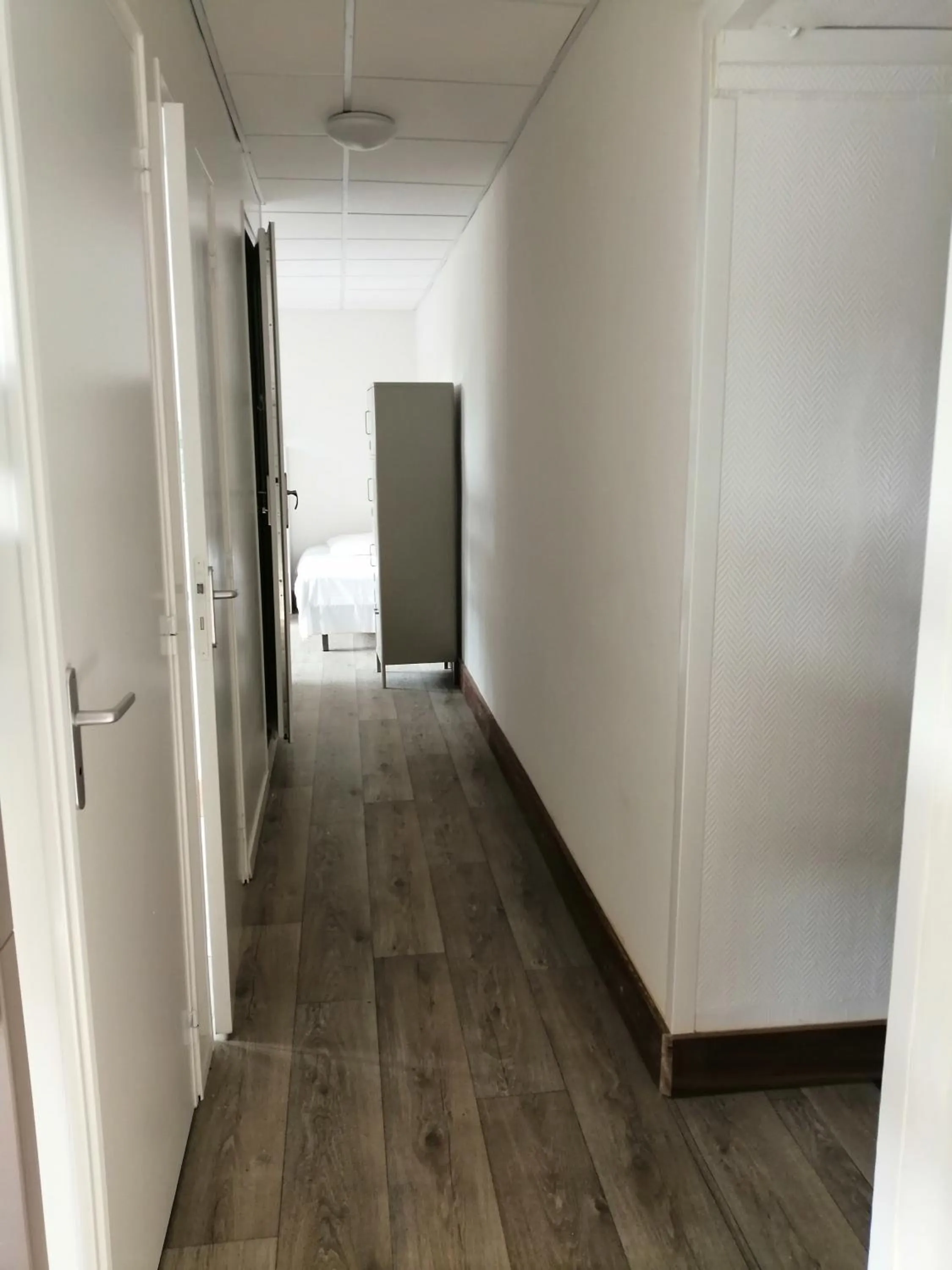 Photo of the whole room in Hotel de Normandie