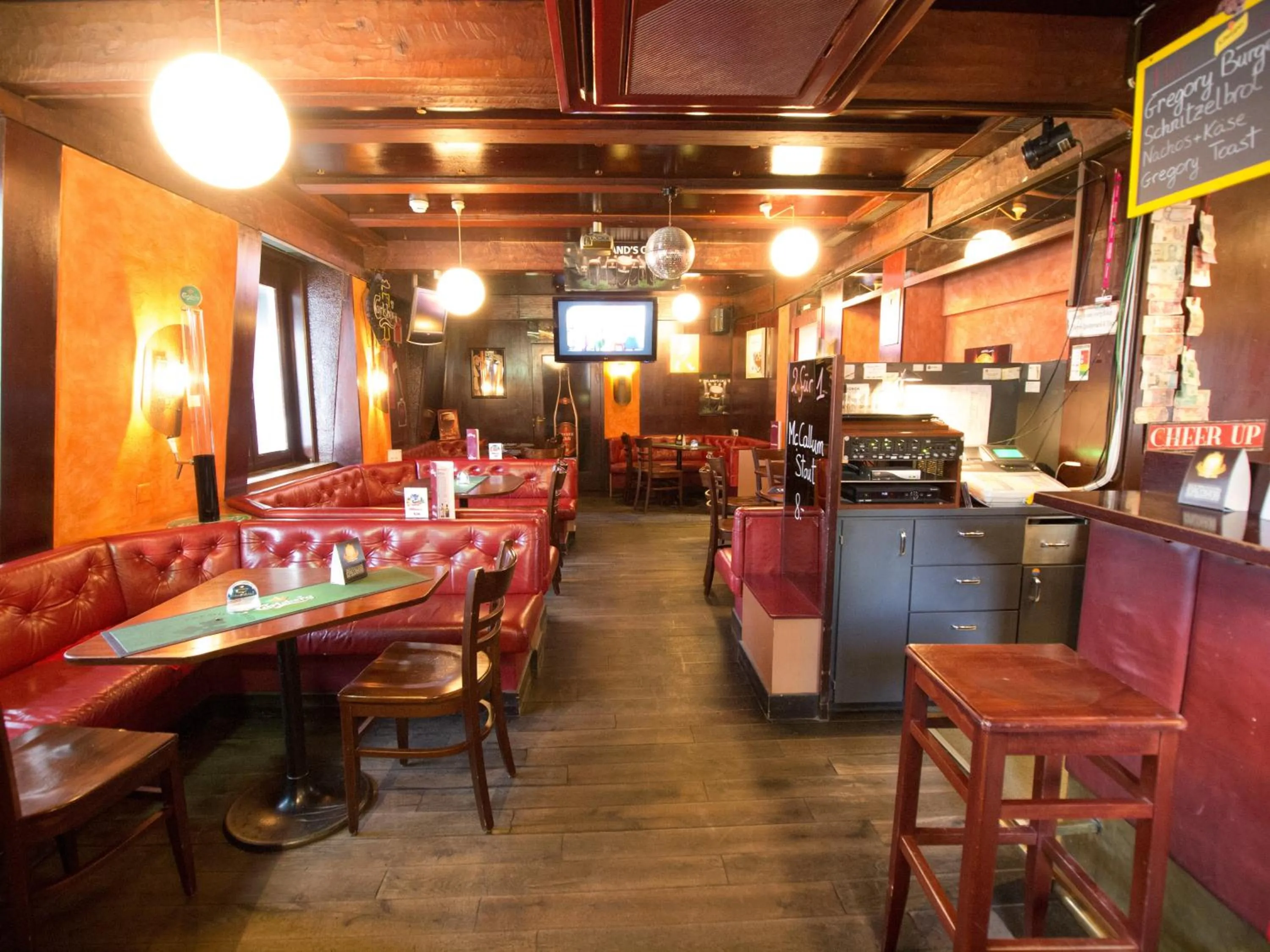 Restaurant/places to eat in Hotel Gregory