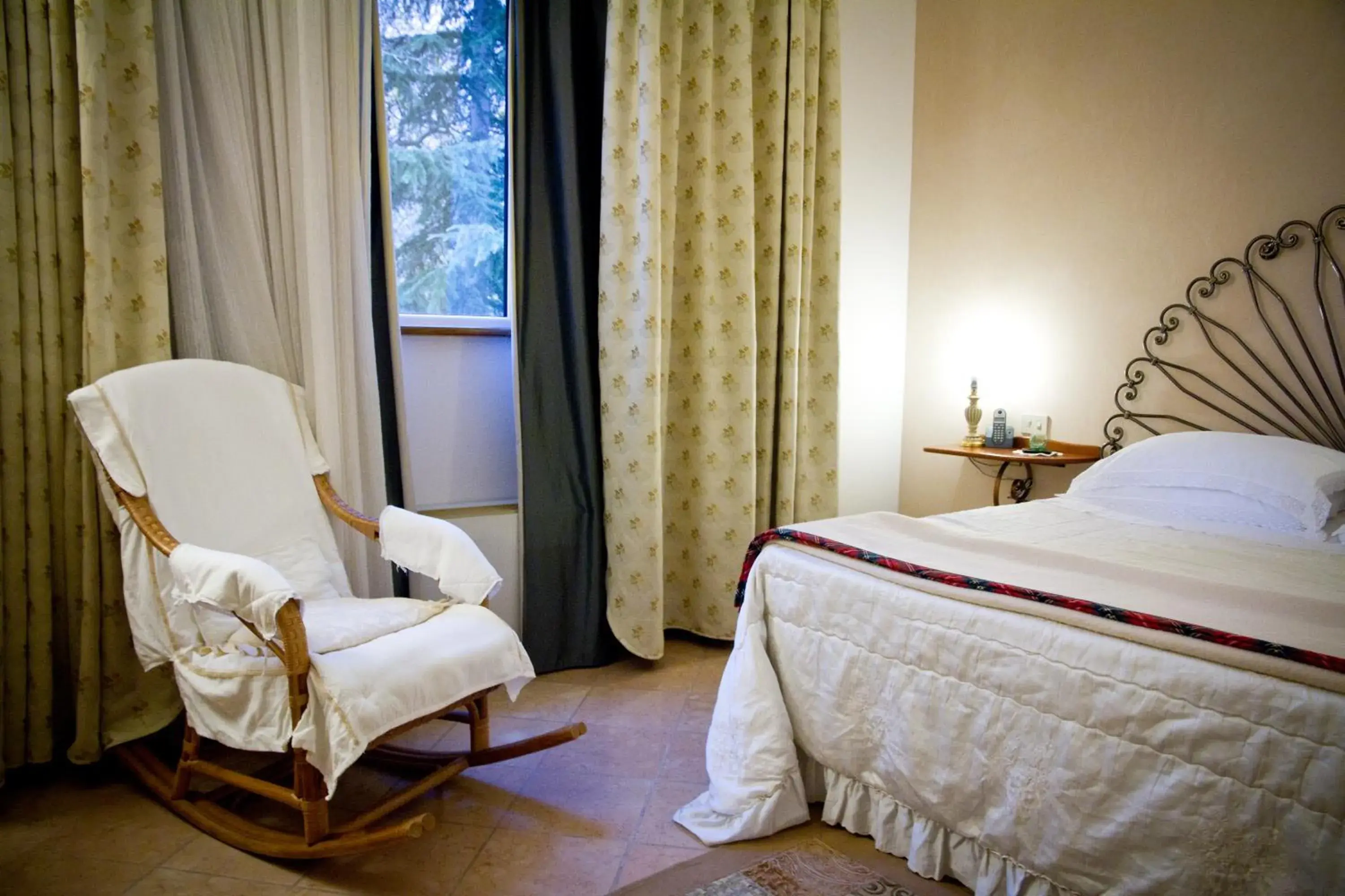 Bed in Albergo La Primula Bed in Albergo La Primula