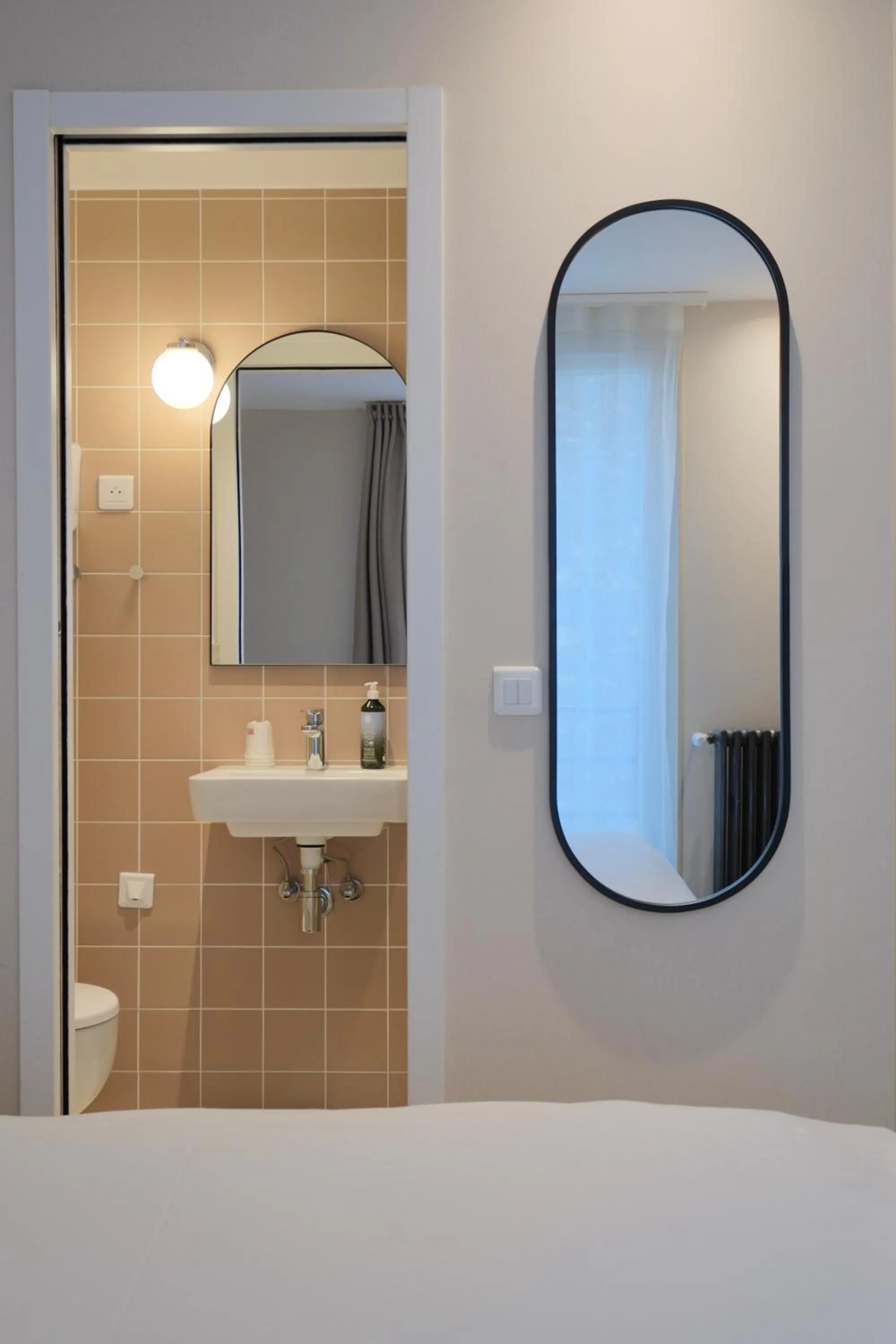 Hipotel Paris Père-Lachaise République