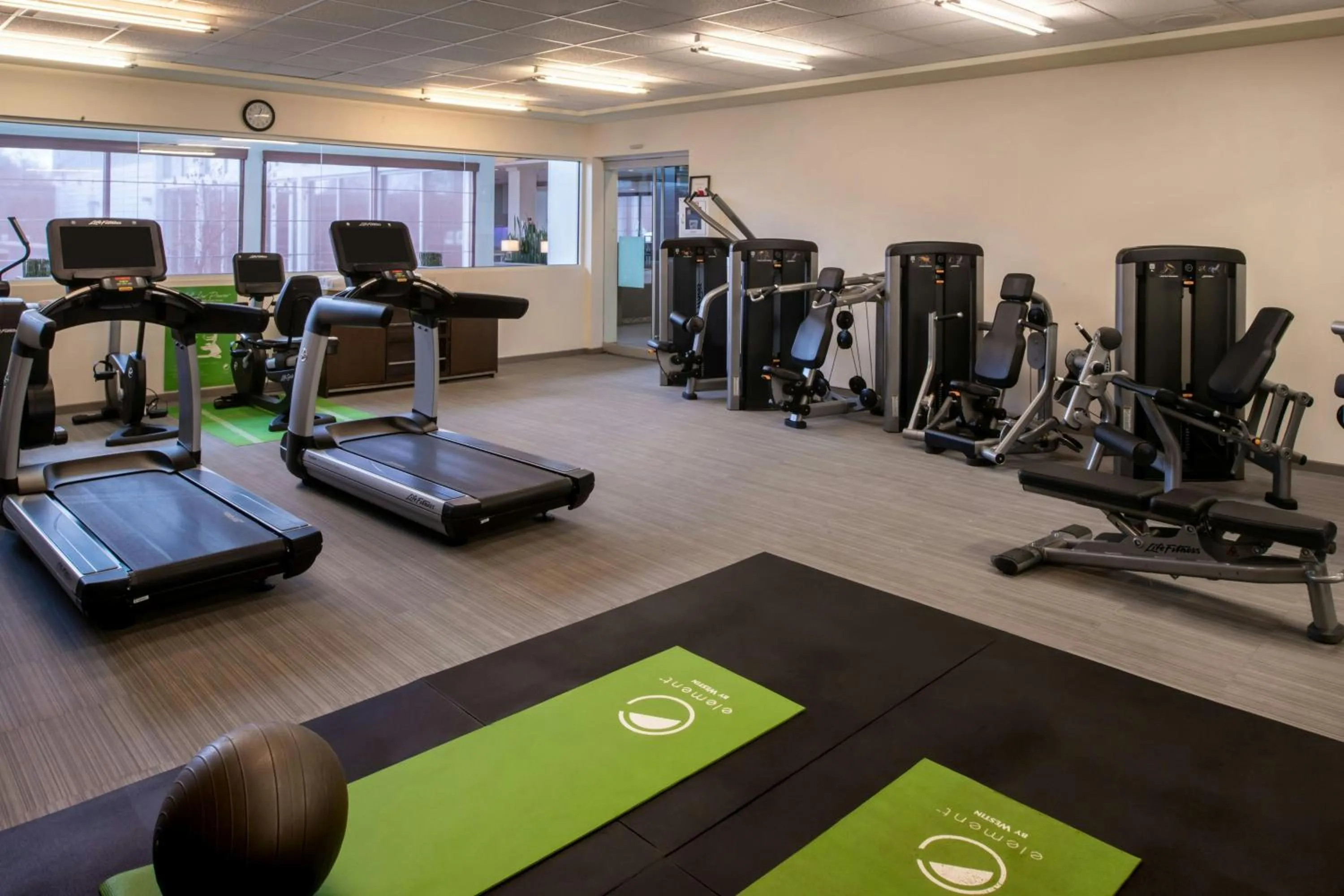 Fitness centre/facilities in Element Lexington