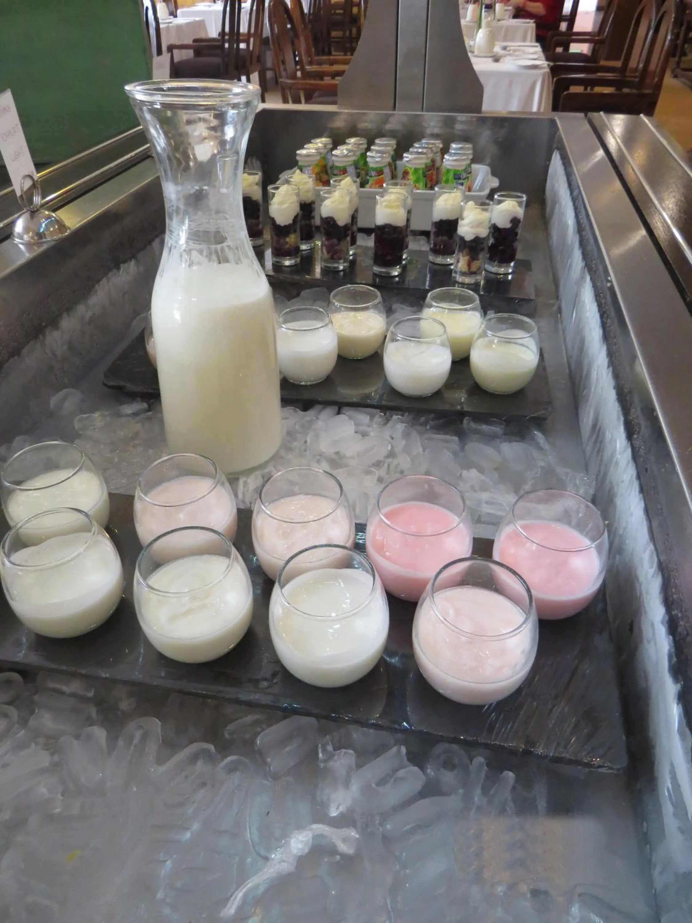 Restaurant/places to eat in Park Hotel Calama