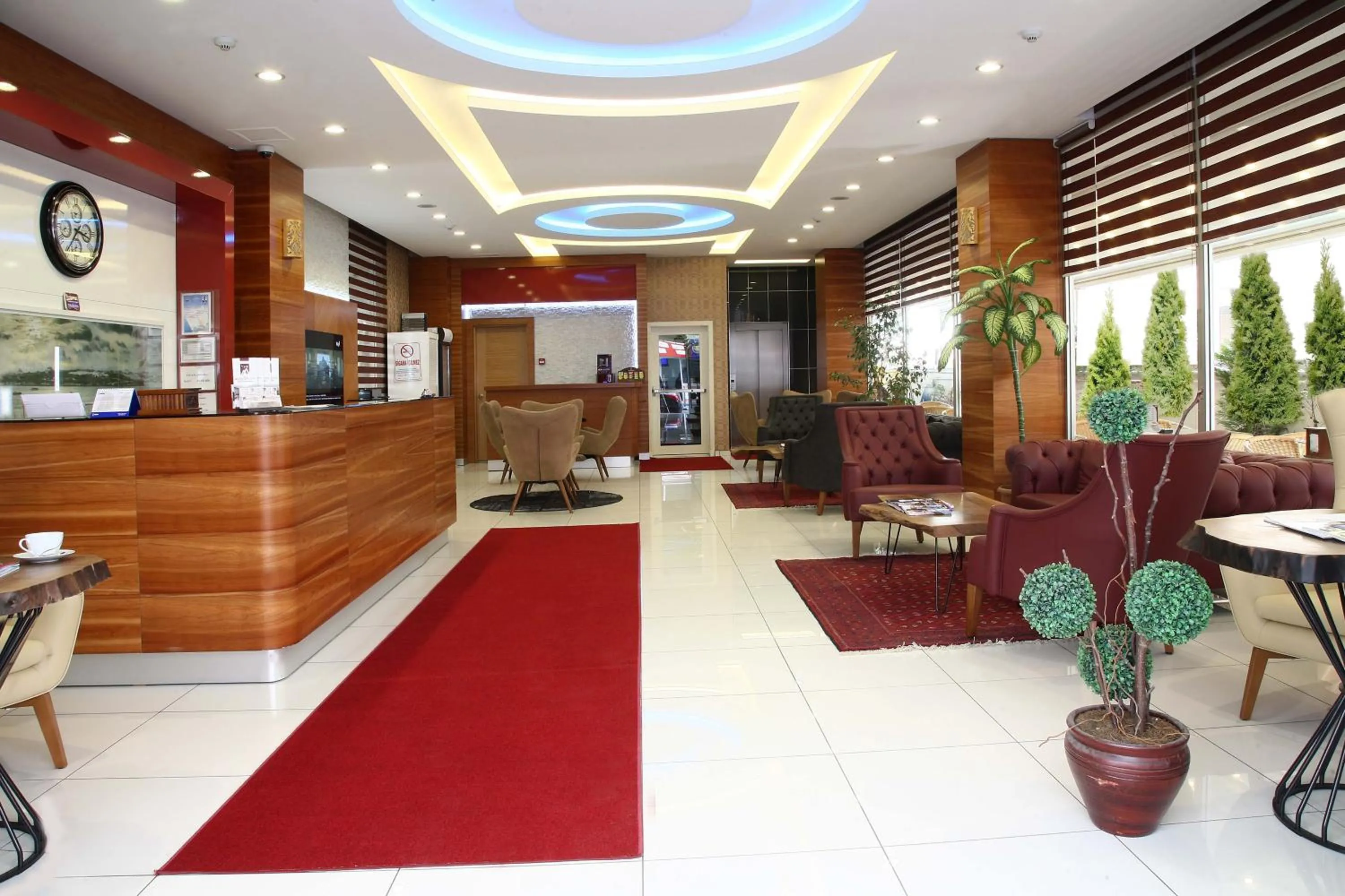 Lobby or reception in Hotel Avcilar City