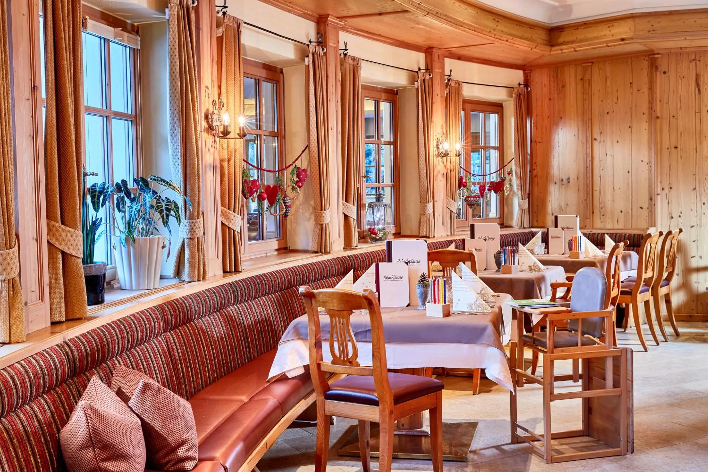 Restaurant/places to eat in Habachklause Familien Bauernhof Resort