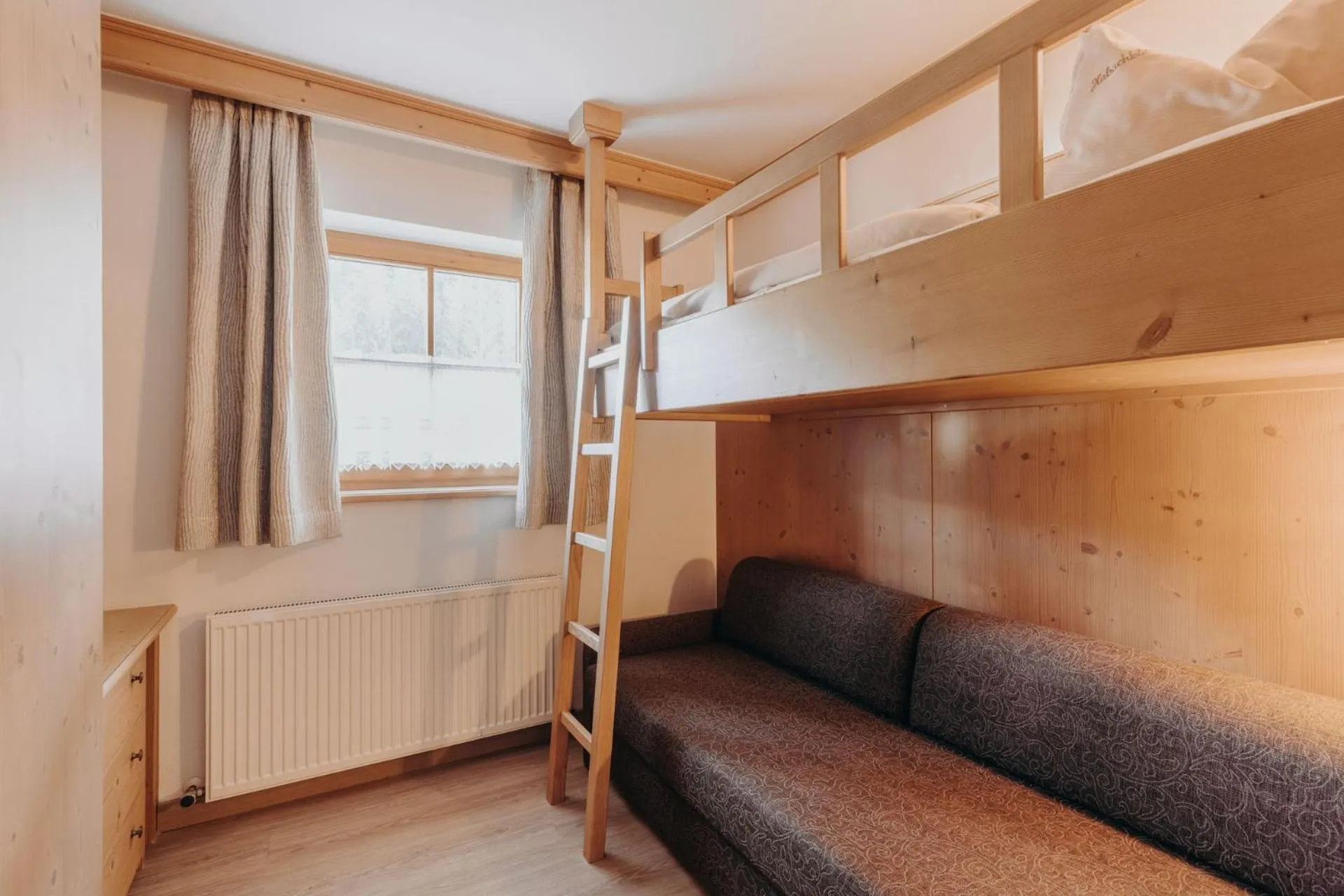 Photo of the whole room, Bed in Habachklause Familien Bauernhof Resort