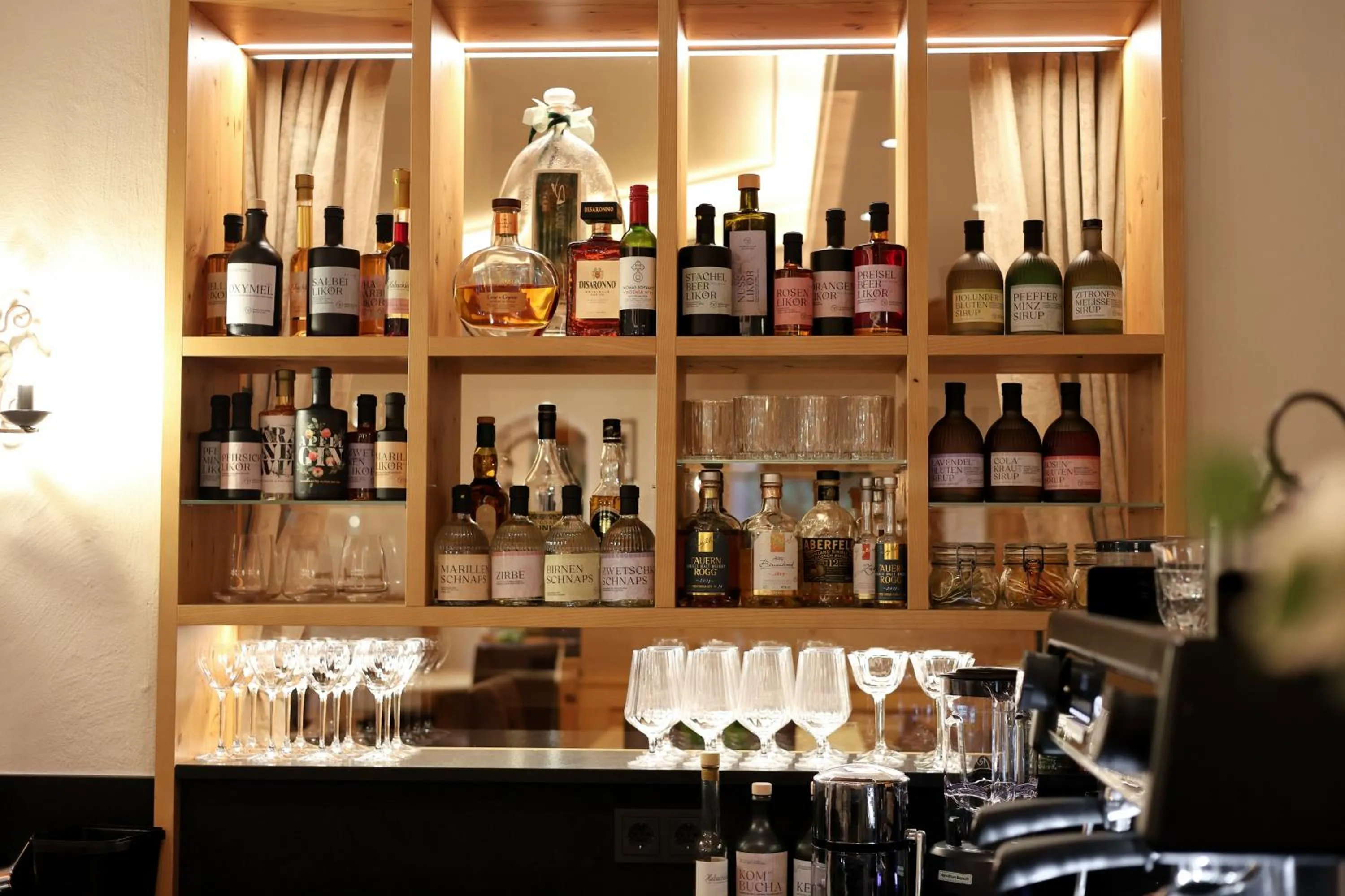 Lounge or bar in Habachklause Familien Bauernhof Resort