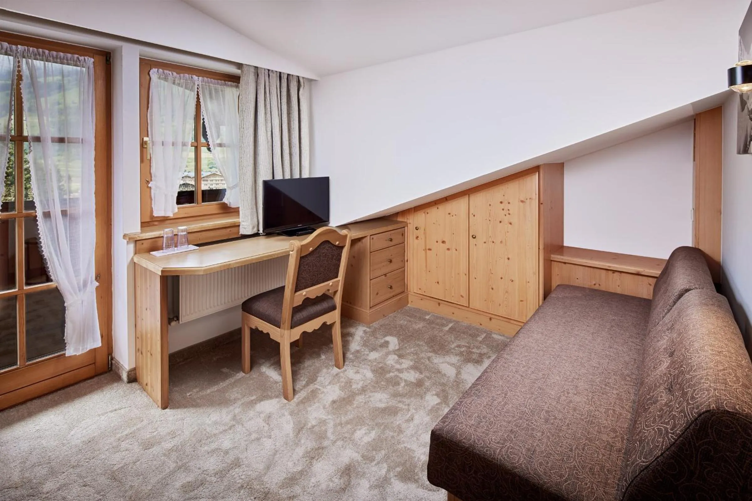 TV and multimedia in Habachklause Familien Bauernhof Resort