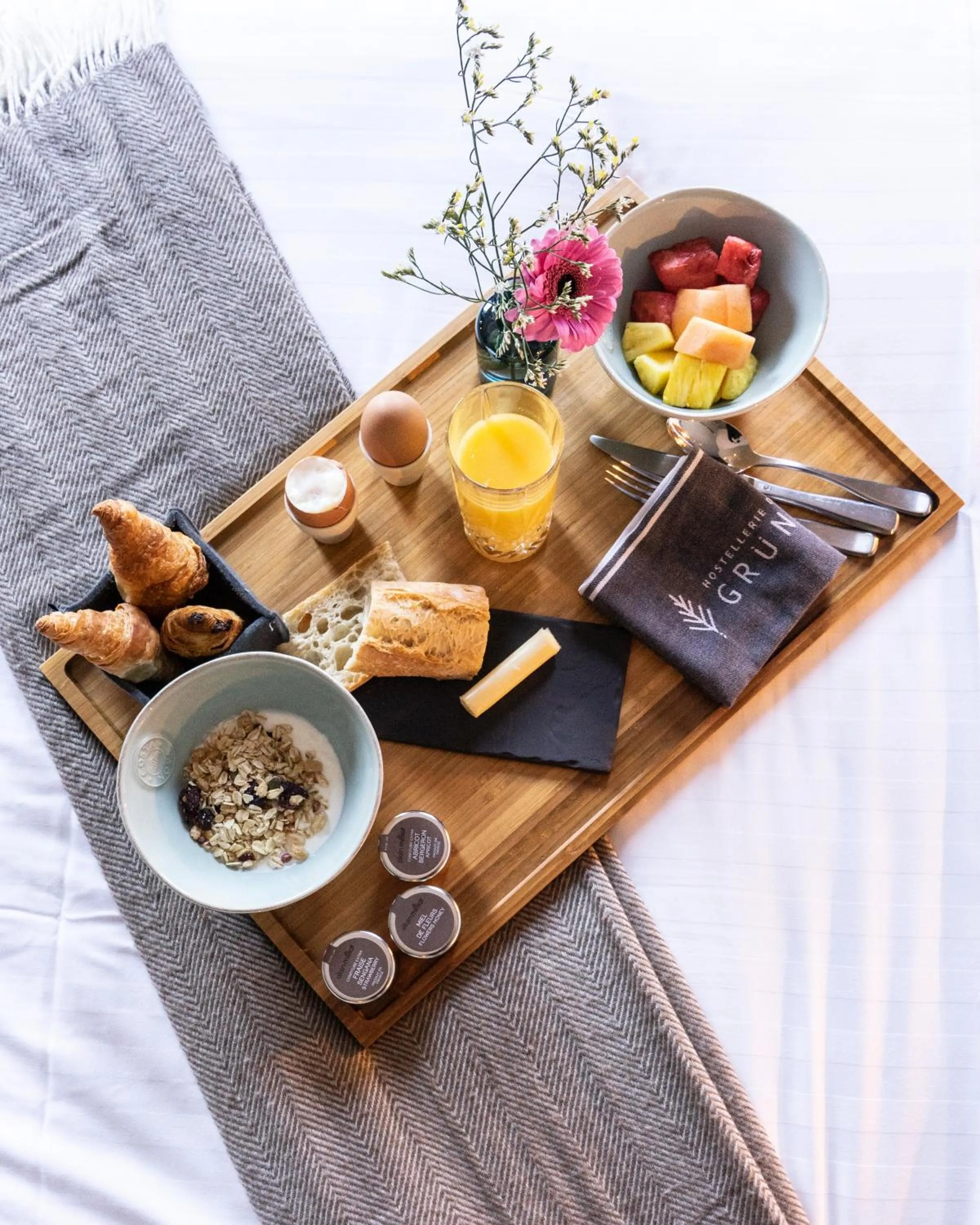 Continental breakfast in Hostellerie du Grünewald