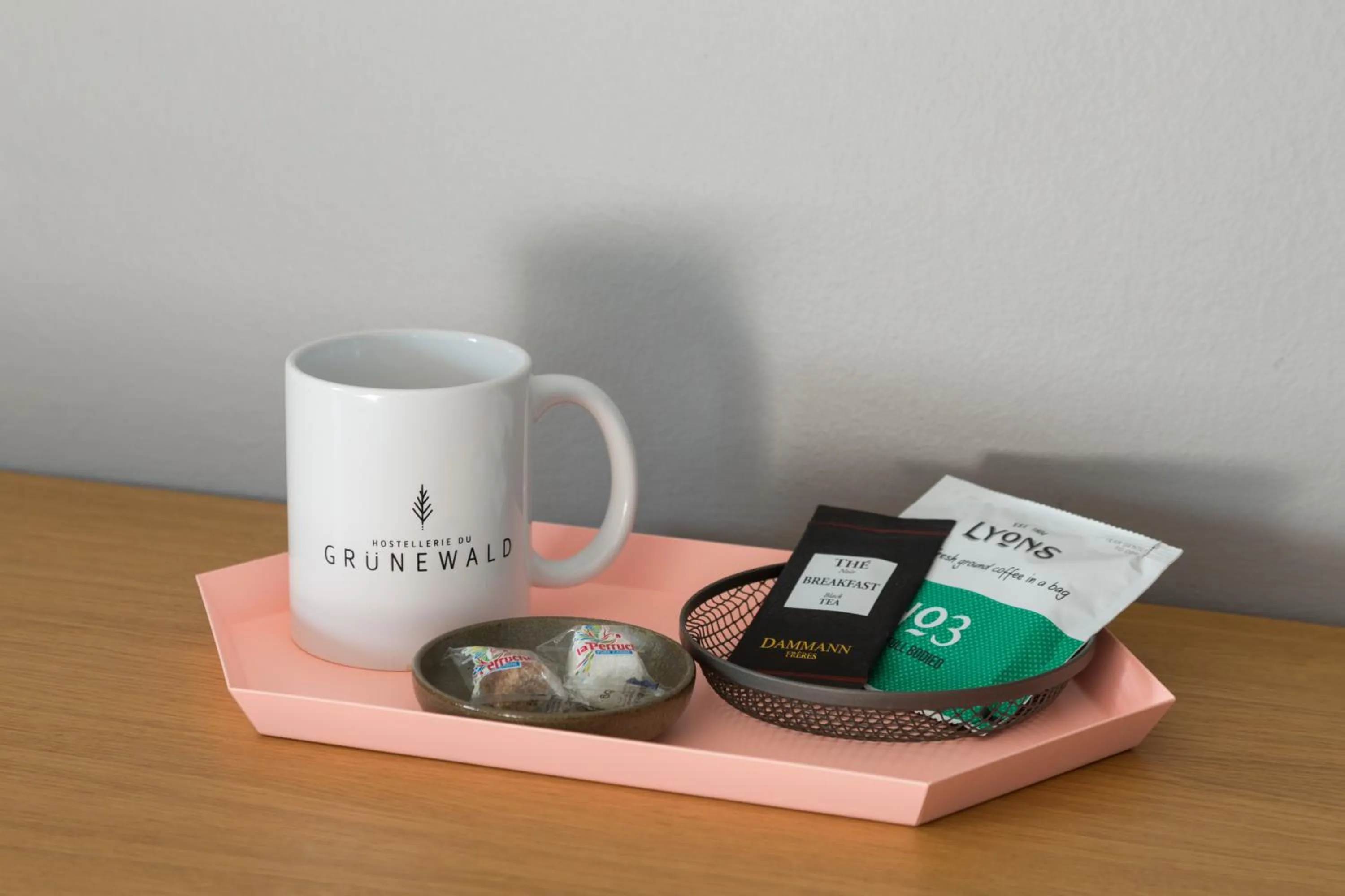 Coffee/tea facilities in Hostellerie du Grünewald