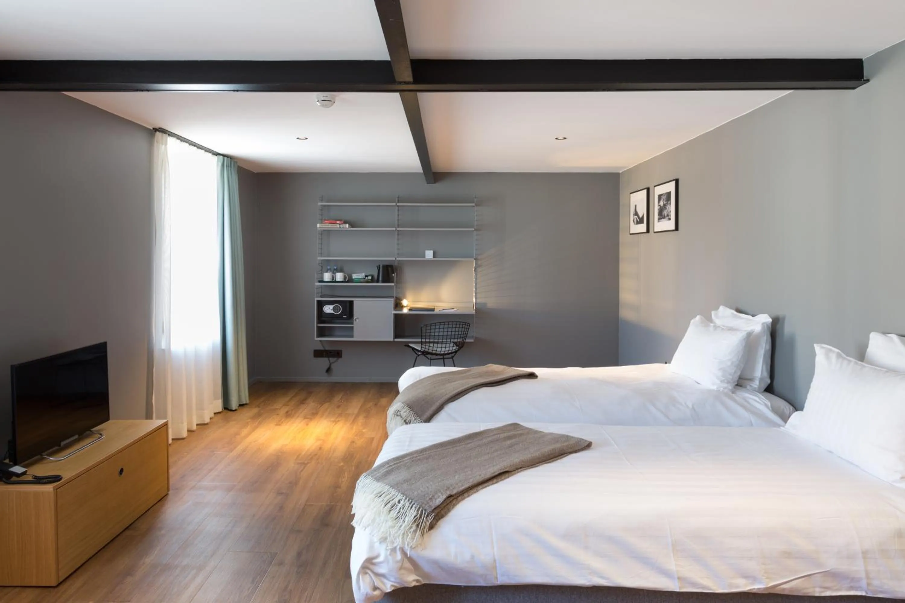 Bed in Hostellerie du Grünewald