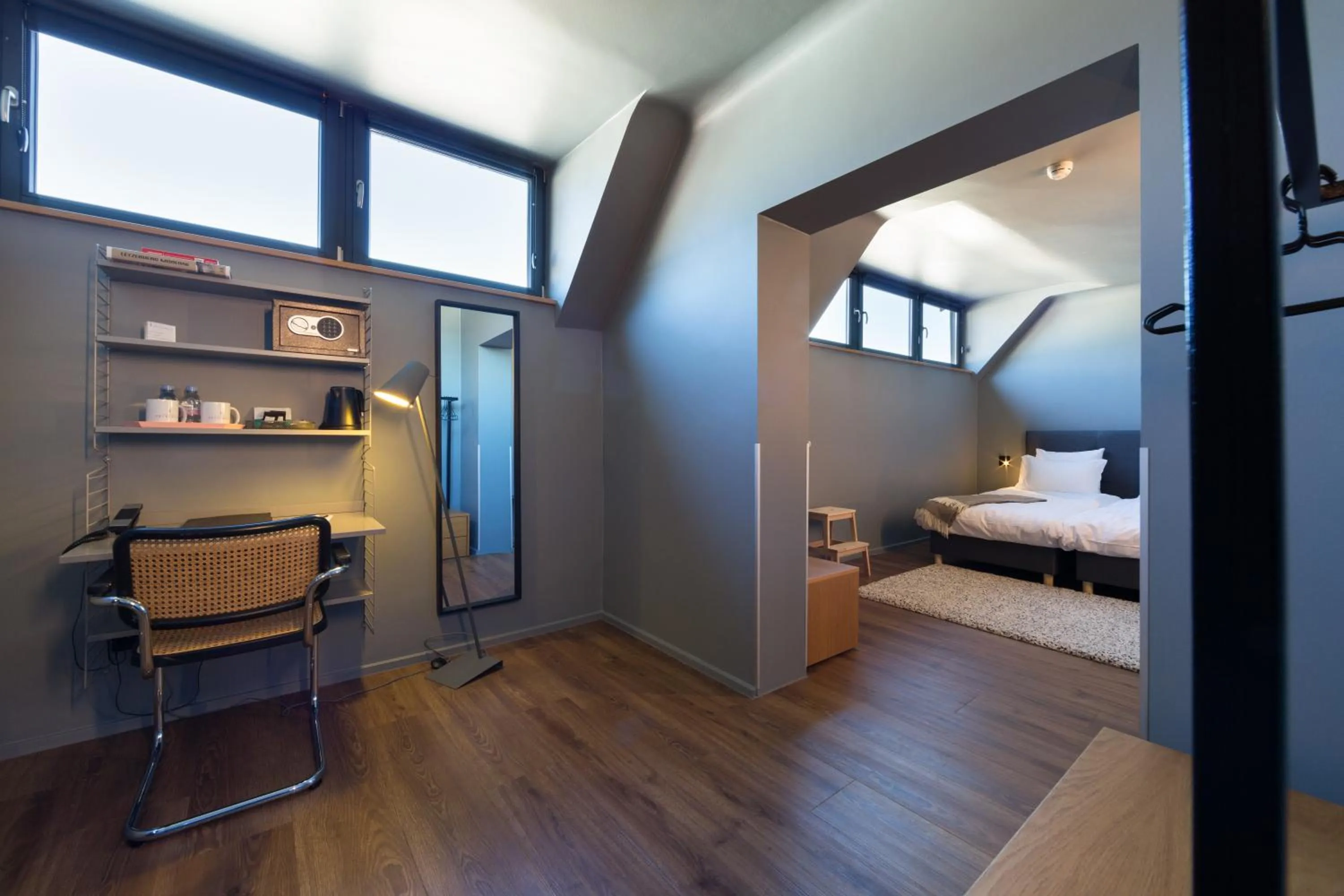 Photo of the whole room, Bed in Hostellerie du Grünewald