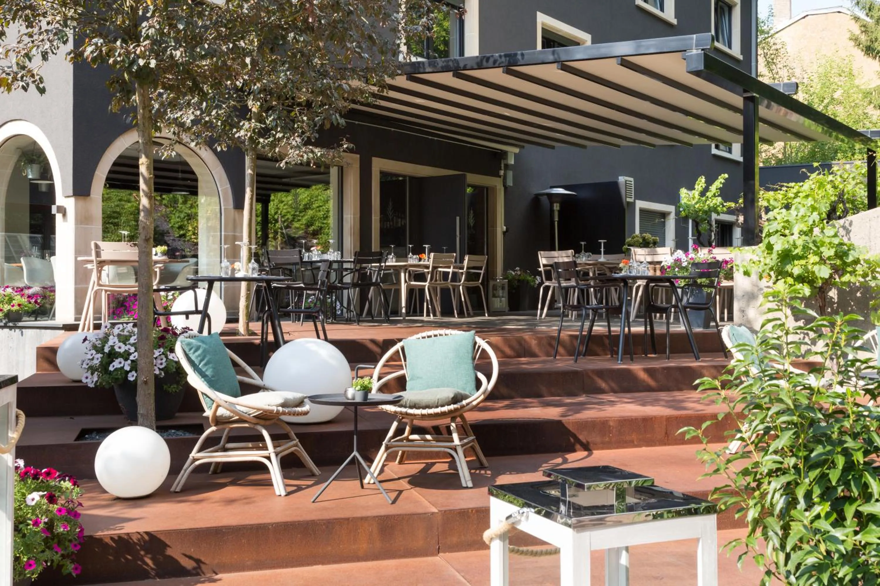 Patio in Hostellerie du Grünewald