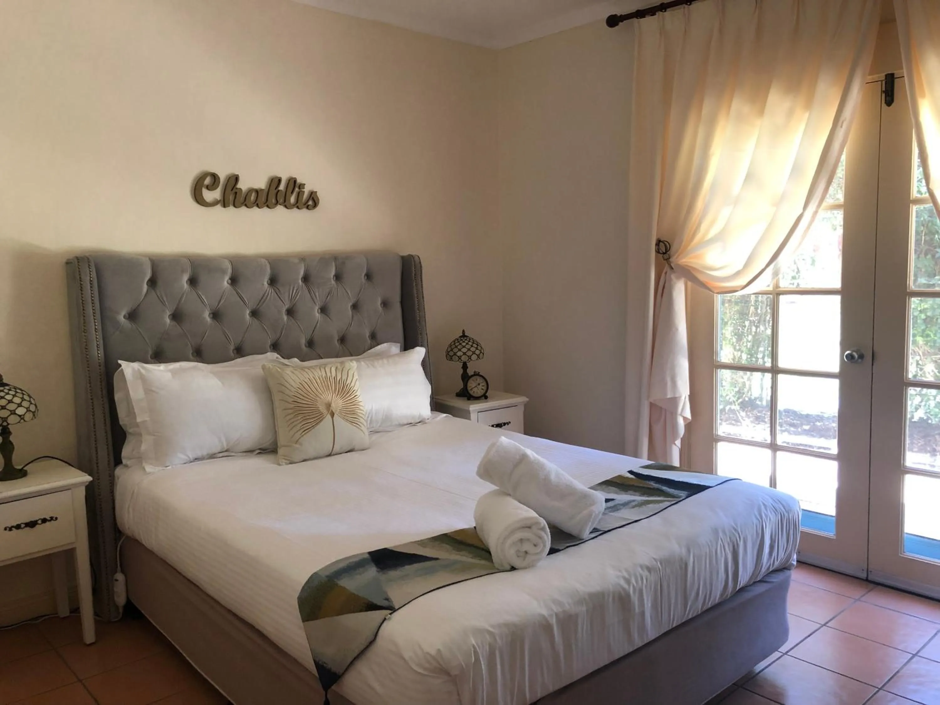 Bed in Villa Provence Estate