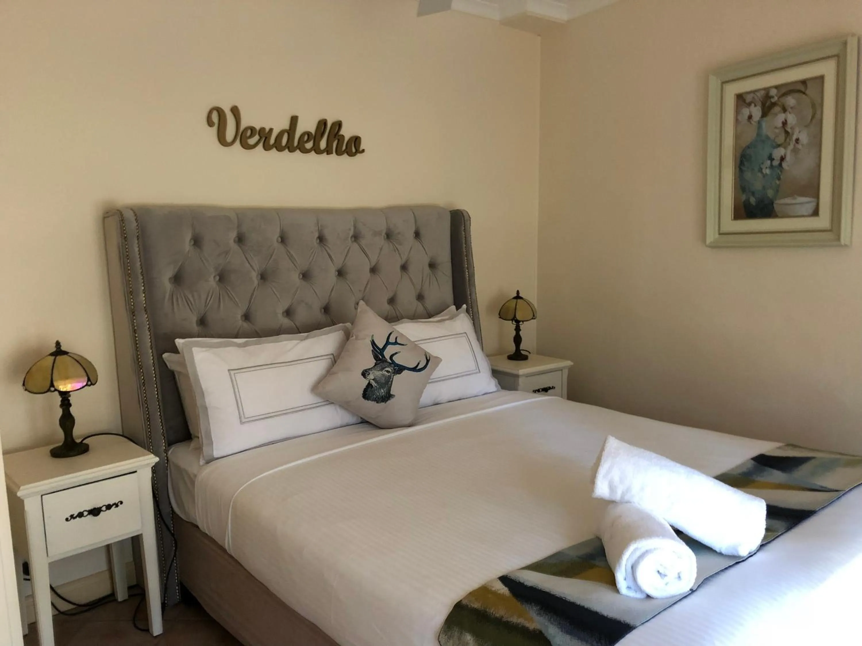 Bed in Villa Provence Estate