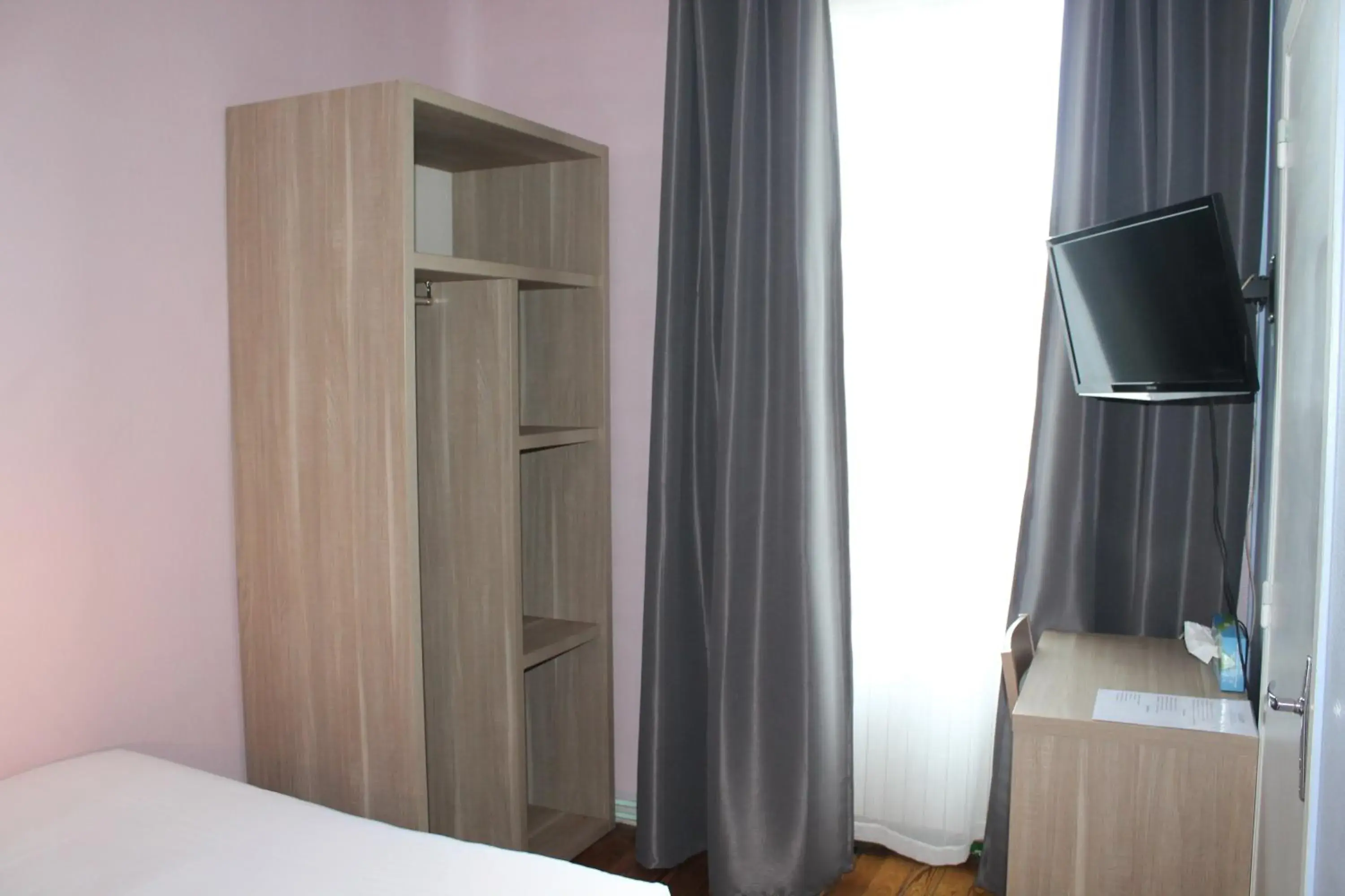 Classic Single Room in Hotel Napoléon Classic Single Room in Hotel Napoléon