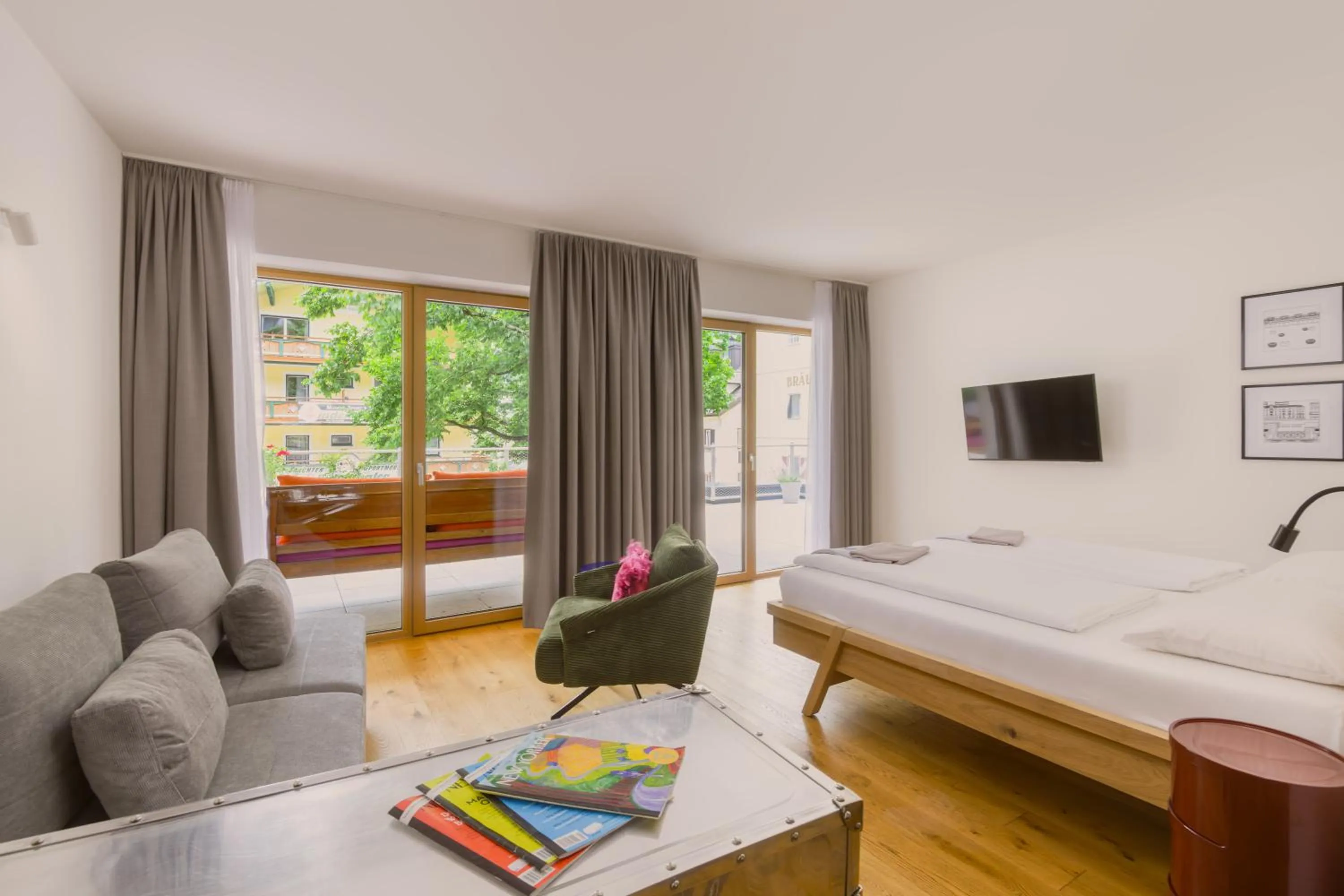 Photo of the whole room, Bed in Hotel Blü Gastein