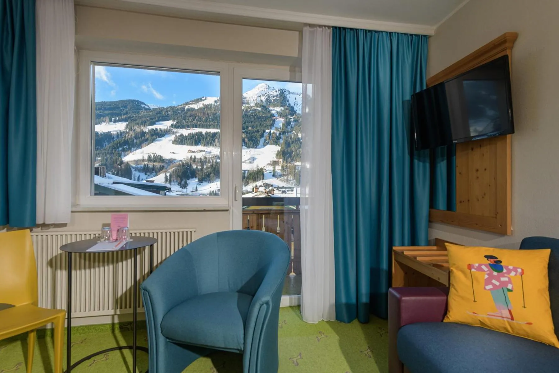 Mountain view in Hotel Blü Gastein