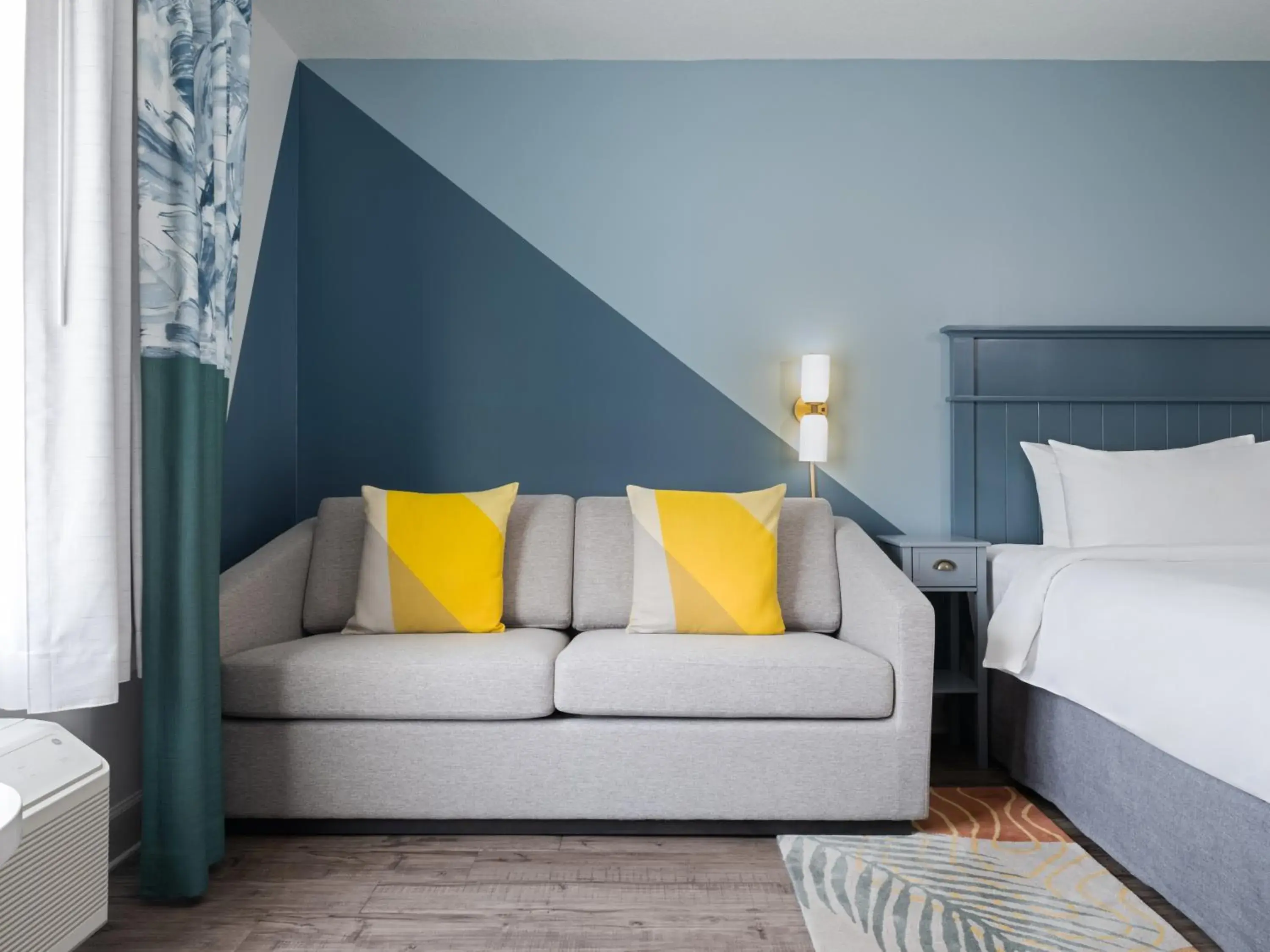 Seating area, Bed in voco Sarasota by IHG Seating area, Bed in voco Sarasota by IHG