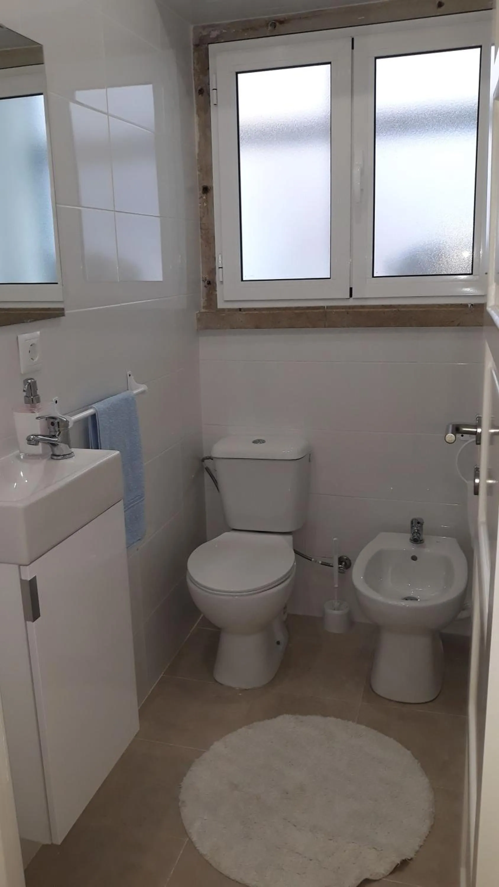 Toilet in Ameli Rooms