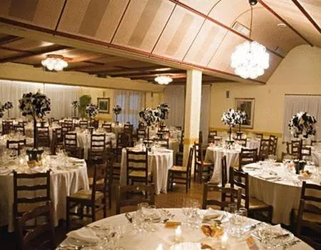 Restaurant/places to eat in Ca' delle Rose