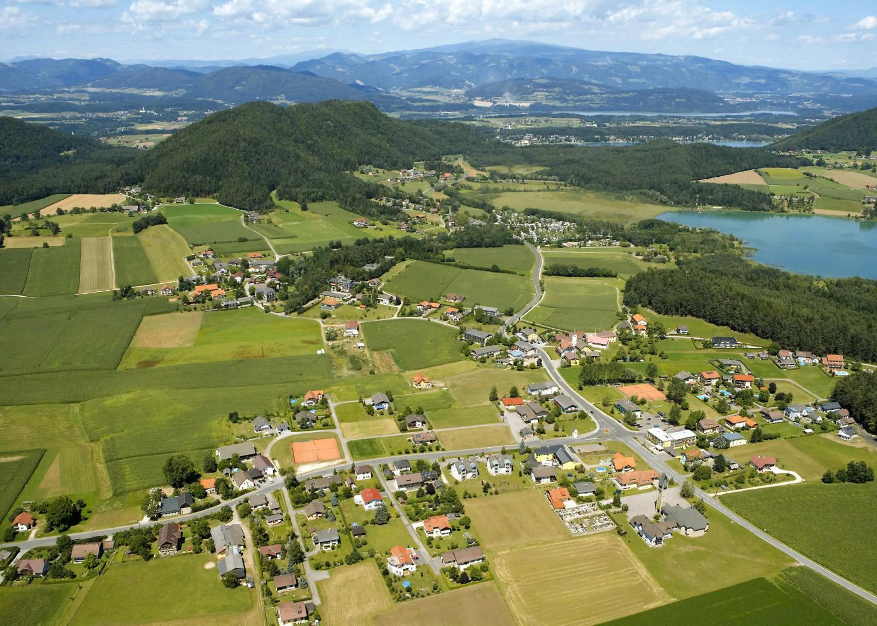 Natural landscape in Bed & Breakfast Eckwirt