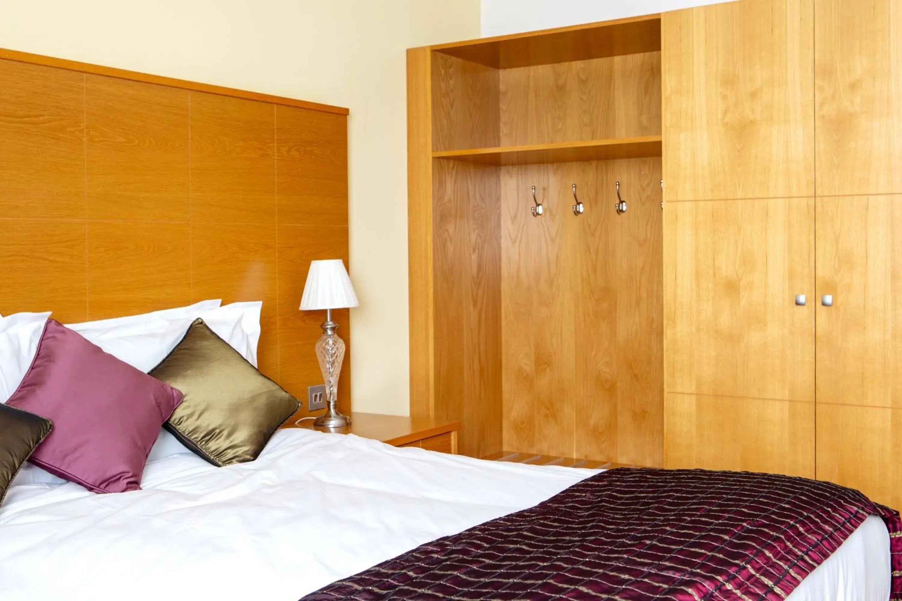 Bedroom, Bed in George Albert Hotel & Spa Bedroom, Bed in George Albert Hotel & Spa