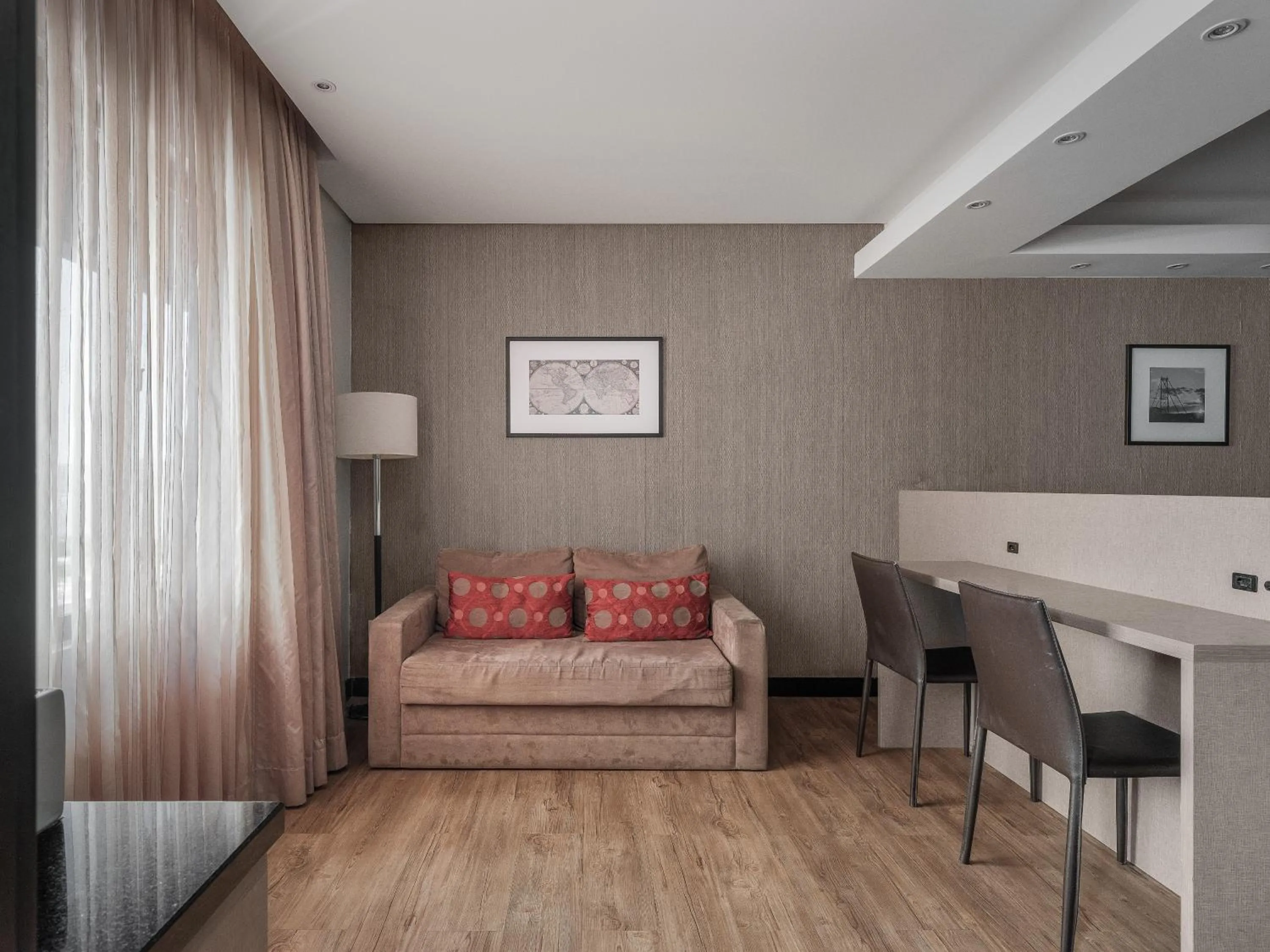 Living room in Faial Prime Suítes