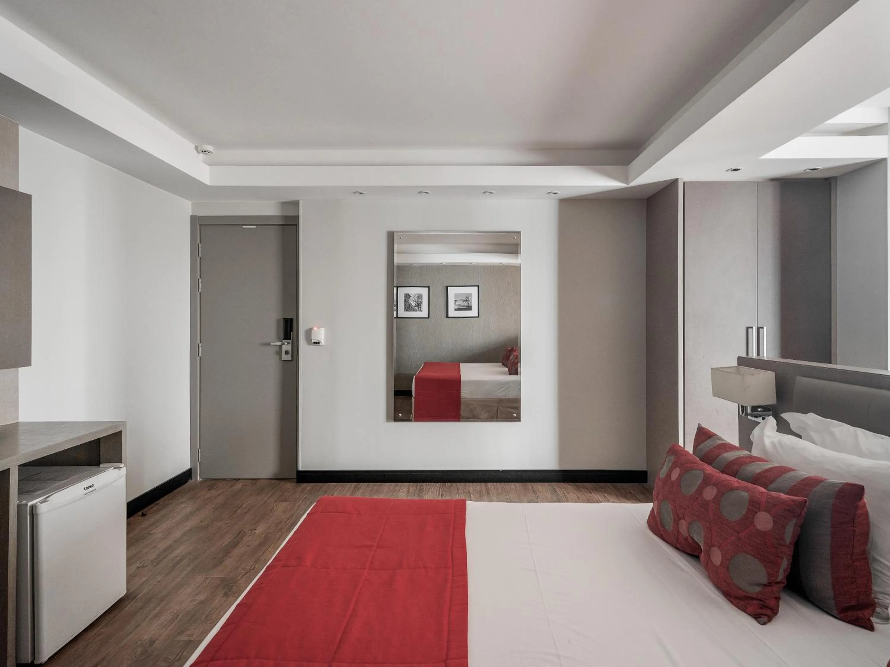 Decorative detail, Bed in Faial Prime Suítes